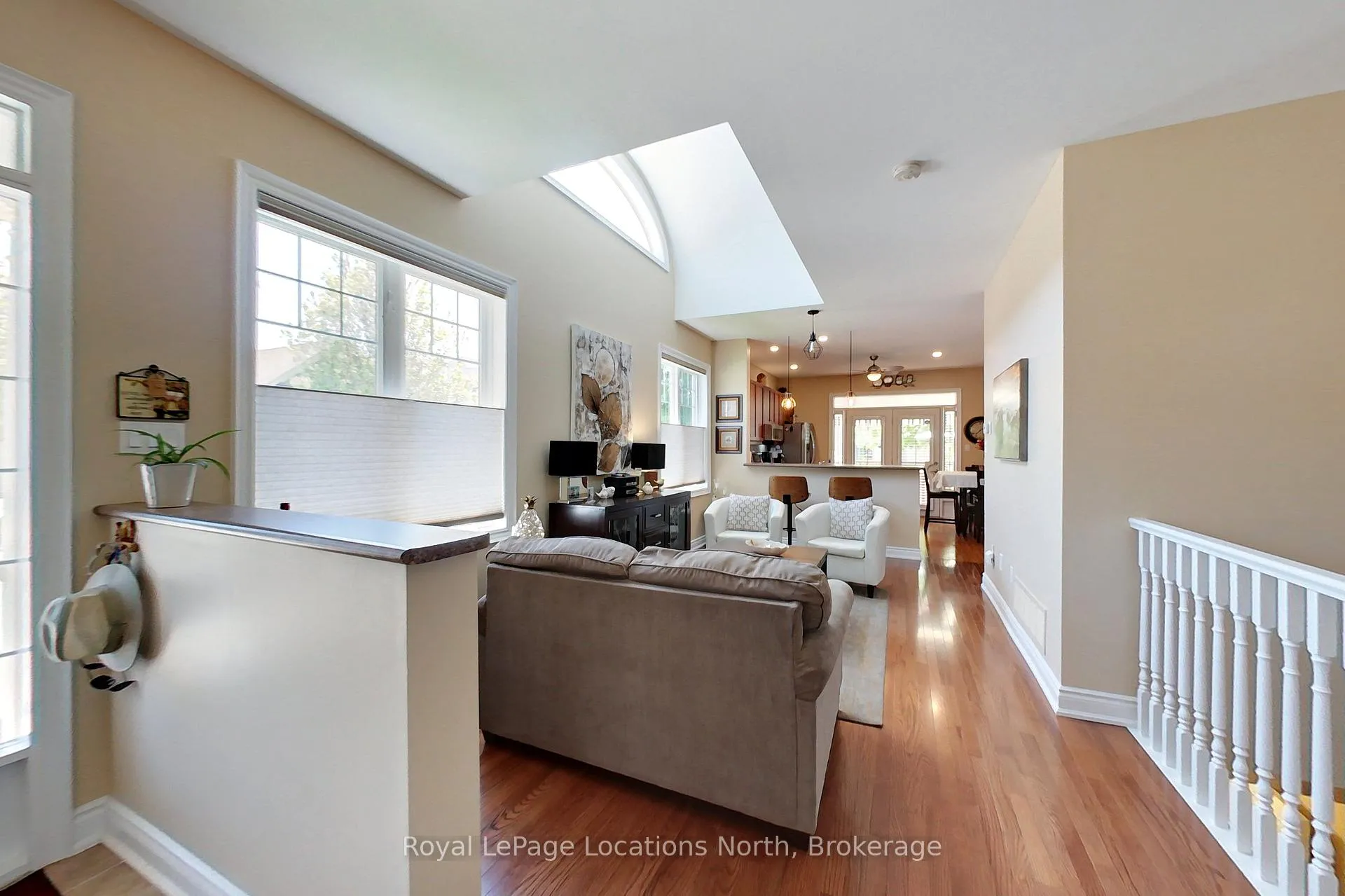 Photo 10 of 60 Savannah Crescent, Wasaga Beach — HOMEH