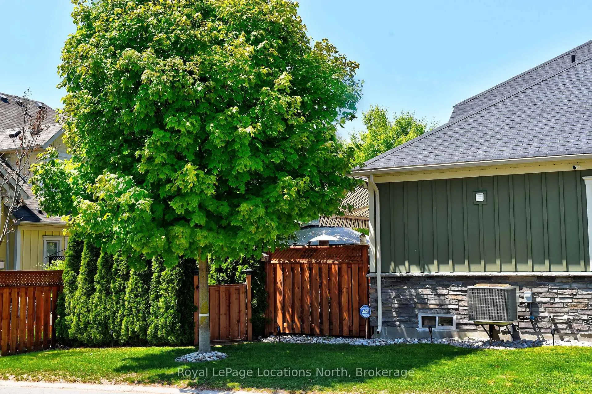 Photo 31 of 60 Savannah Crescent, Wasaga Beach — HOMEH