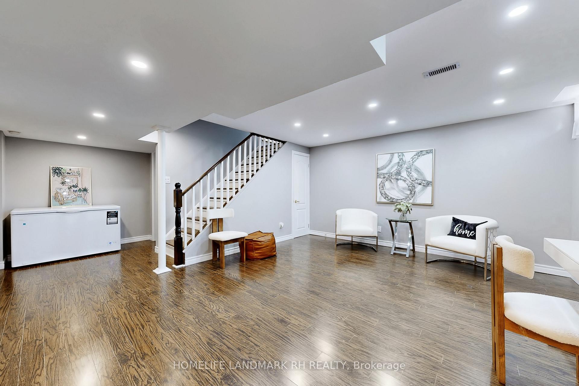 Photo 33 of 1 Mac Frost Way, Scarborough, Rouge — HOMEH