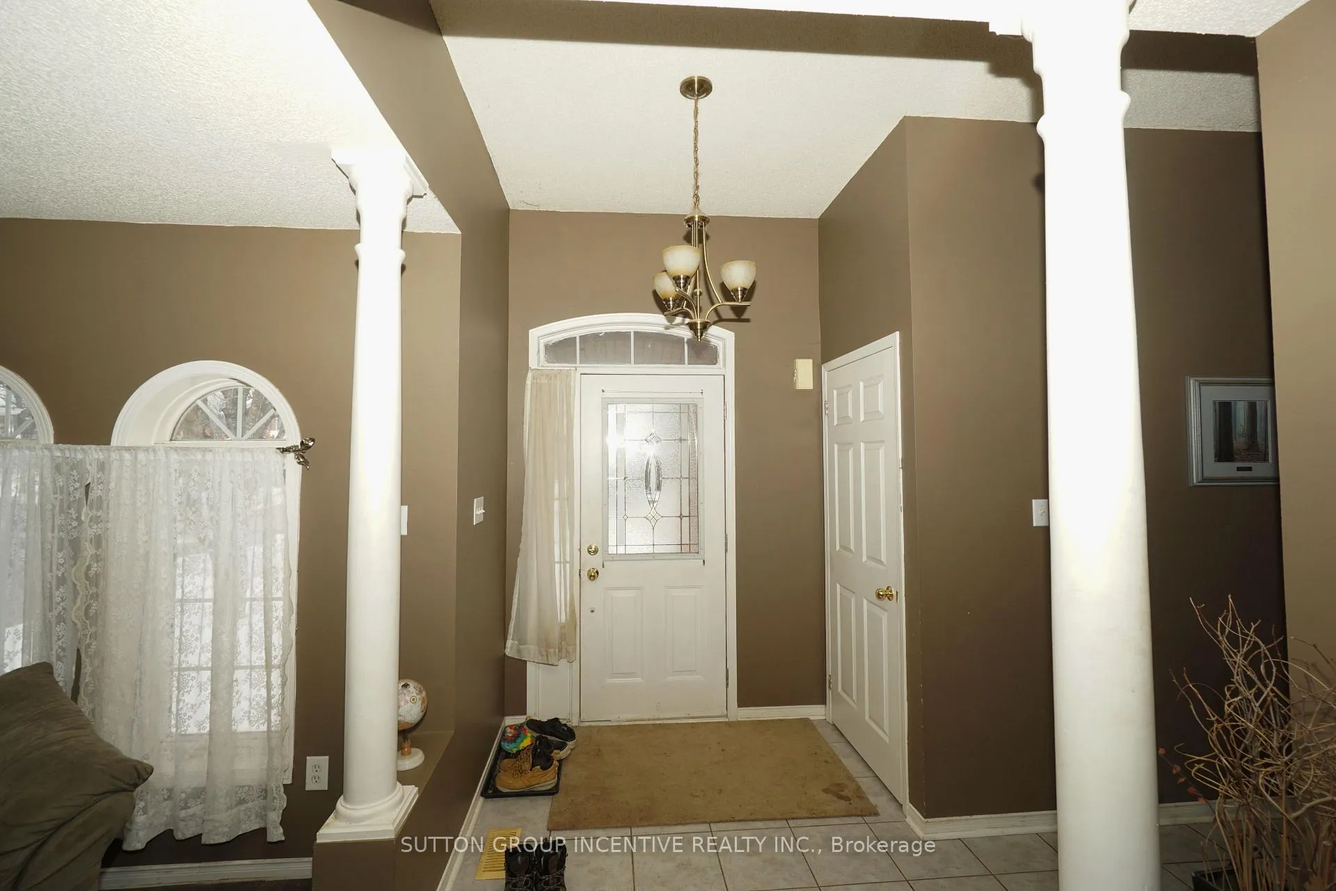 Photo 2 of 1841 Mill Street, Innisfil, Alcona — HOMEH