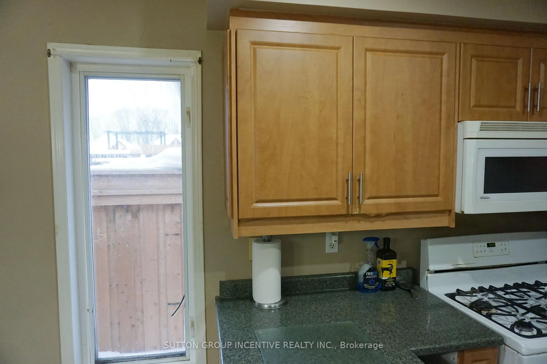 Photo 5 of 1841 Mill Street, Innisfil, Alcona — HOMEH
