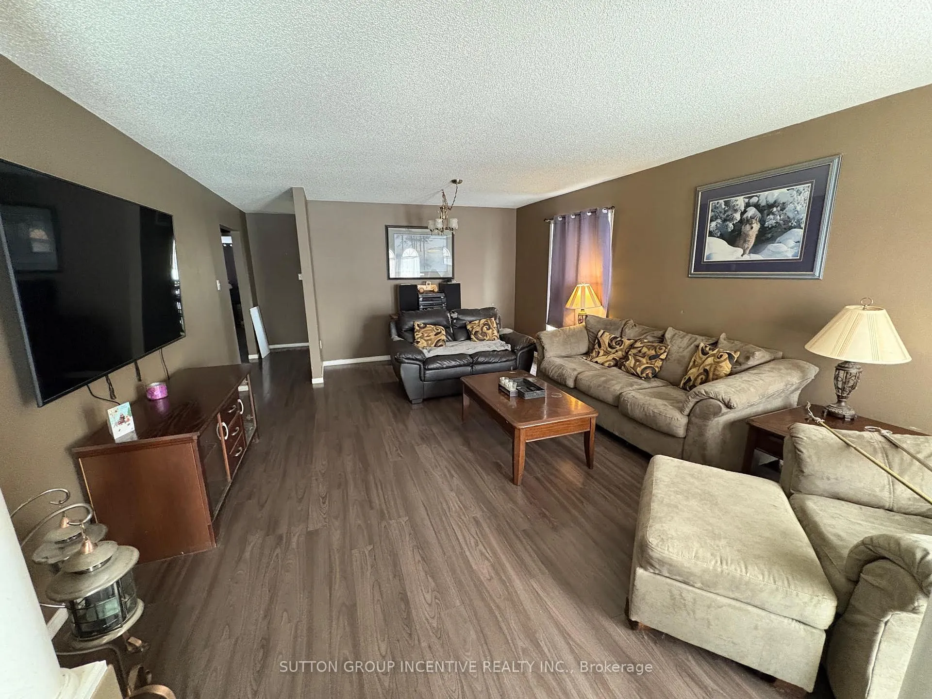Photo 8 of 1841 Mill Street, Innisfil, Alcona — HOMEH