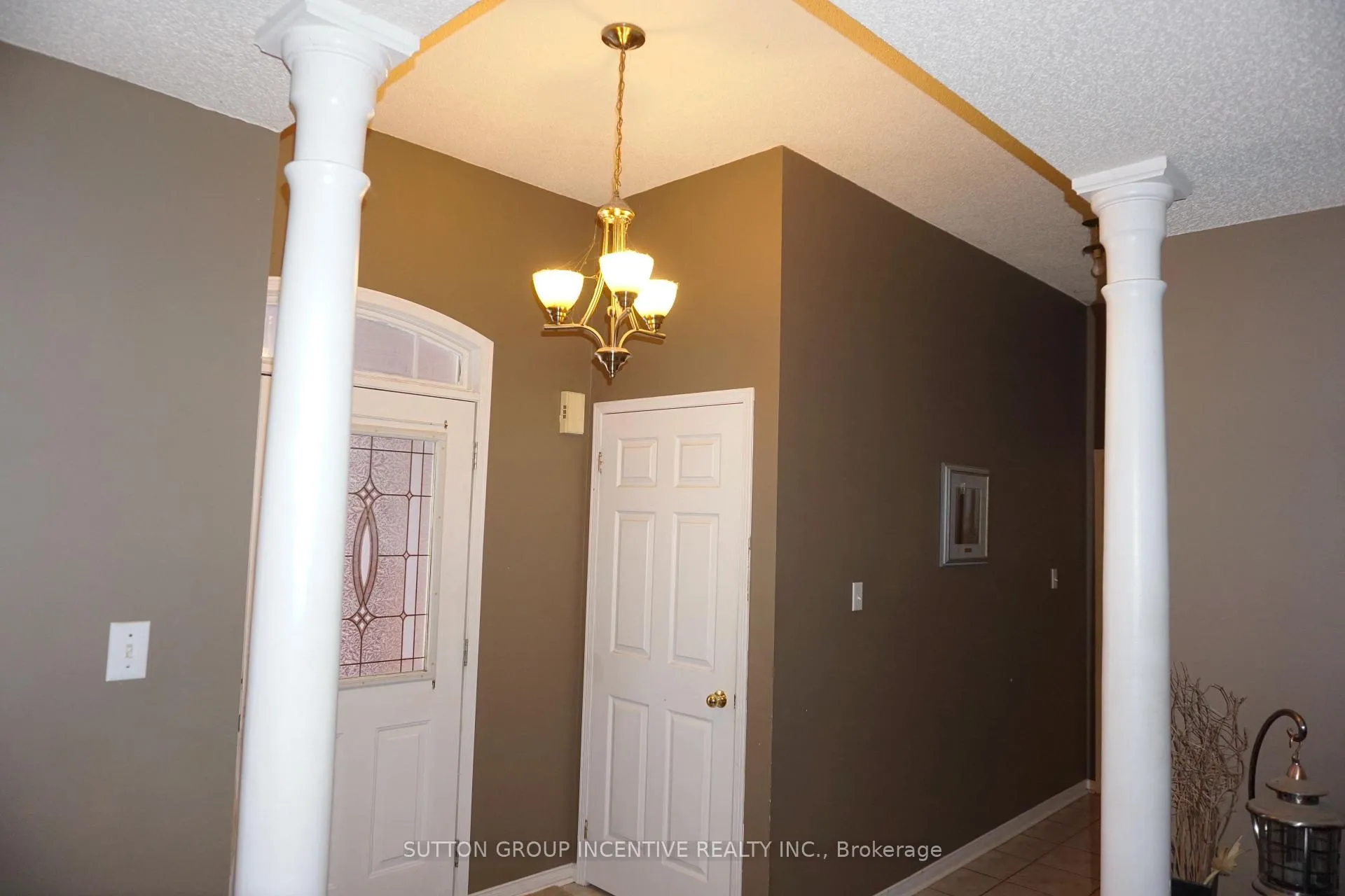 Photo 28 of 1841 Mill Street, Innisfil, Alcona — HOMEH