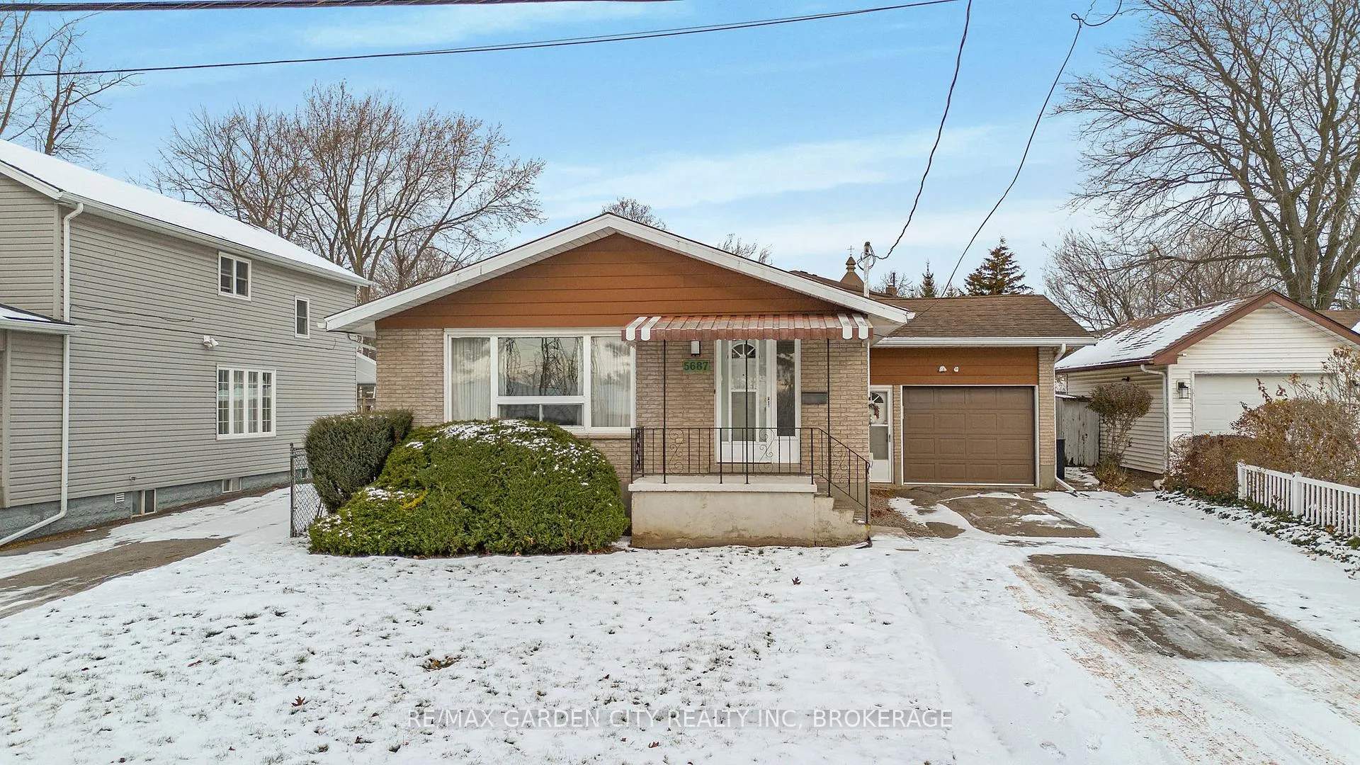 Photo 1 of 5687 Murray Street, Niagara Falls, Dorchester — HOMEH