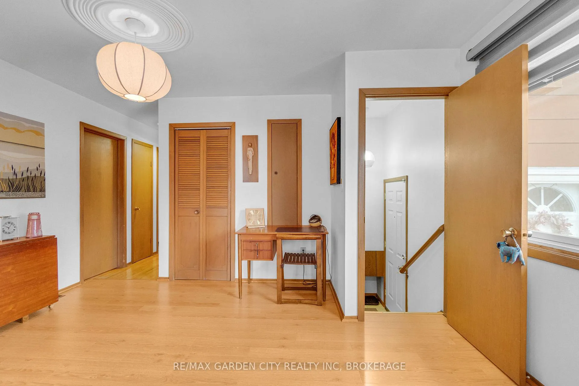 Photo 12 of 5687 Murray Street, Niagara Falls, Dorchester — HOMEH