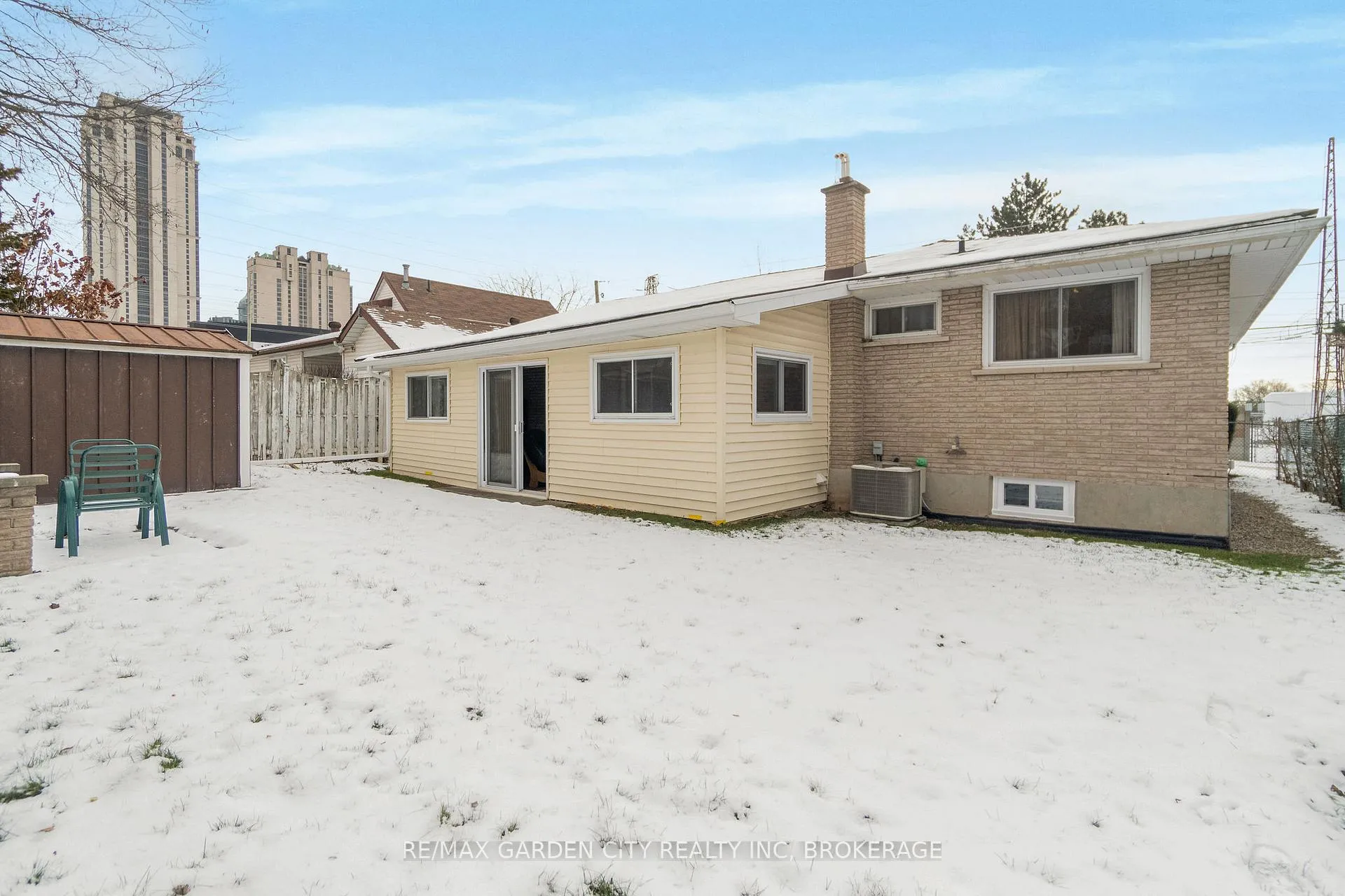 Photo 32 of 5687 Murray Street, Niagara Falls, Dorchester — HOMEH