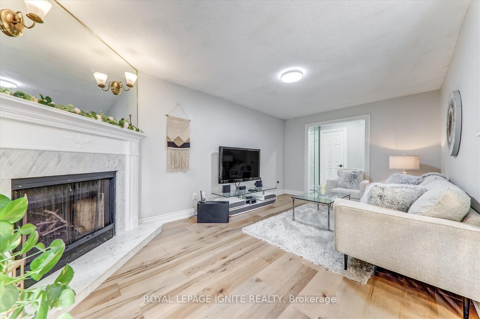 Photo 12 of 130 Gennela Square, Scarborough, Rouge — HOMEH
