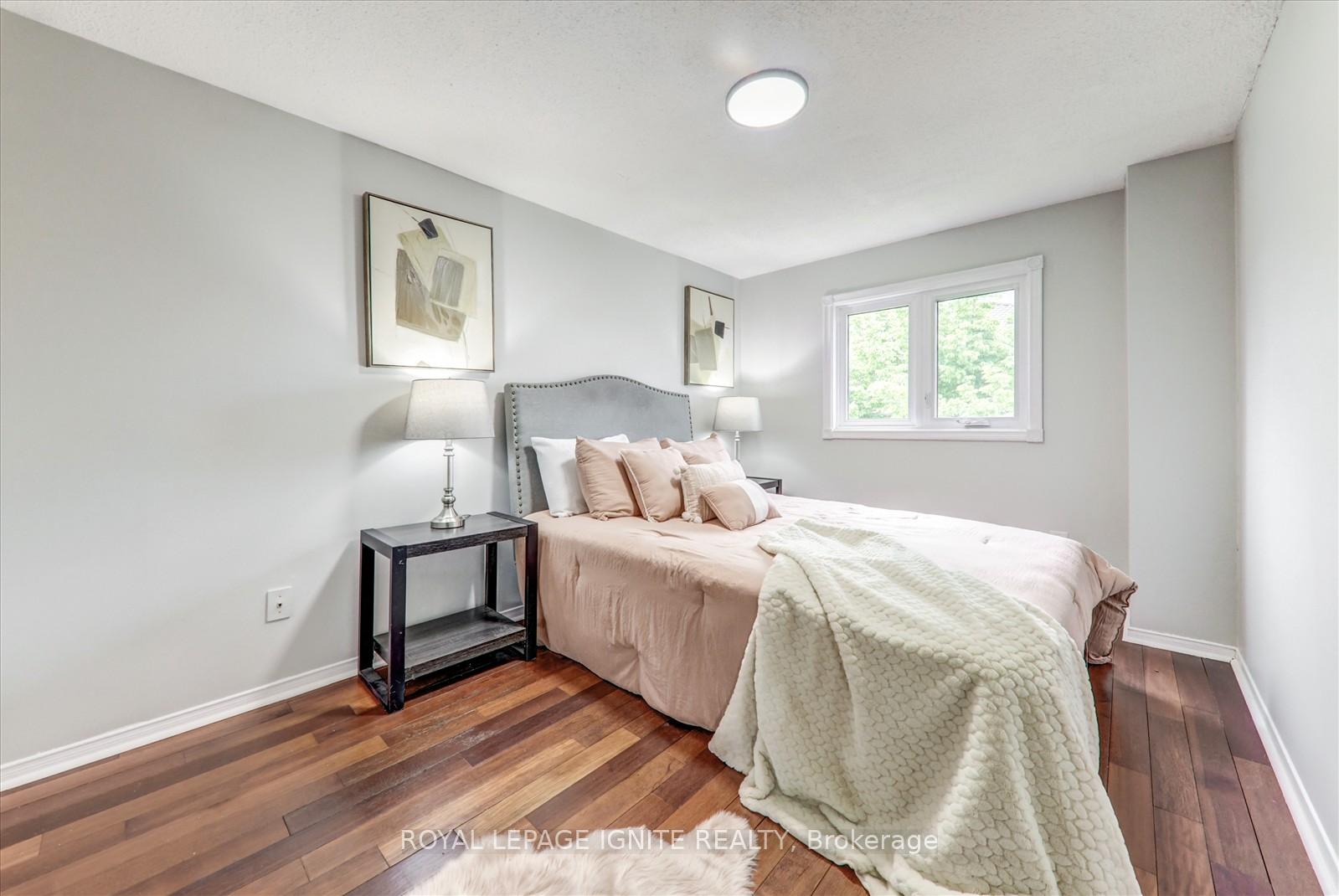 Photo 23 of 130 Gennela Square, Scarborough, Rouge — HOMEH