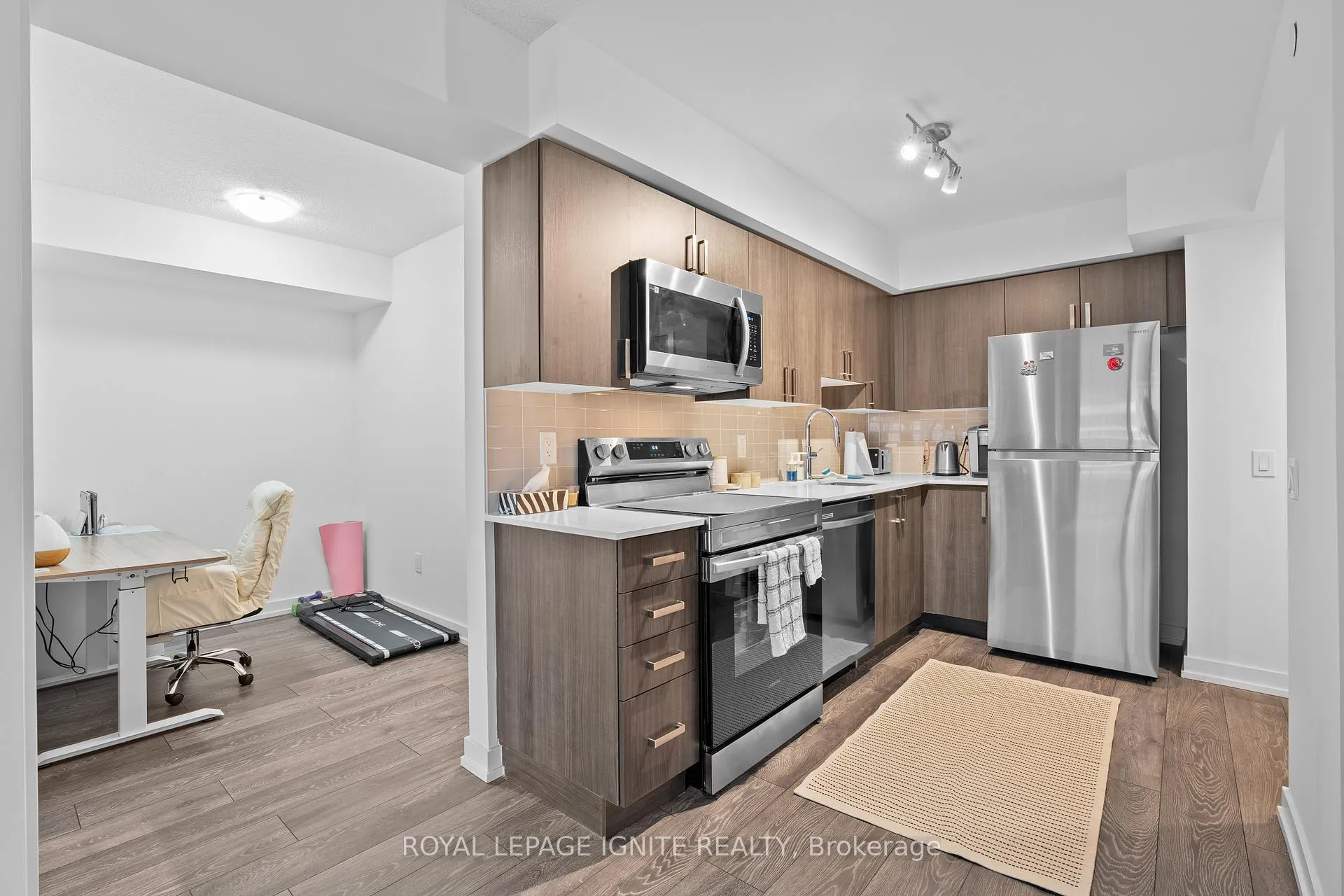 Photo 6 of Unit 1605, 1455 Celebration Drive, Pickering, Bay Ridges — HOMEH