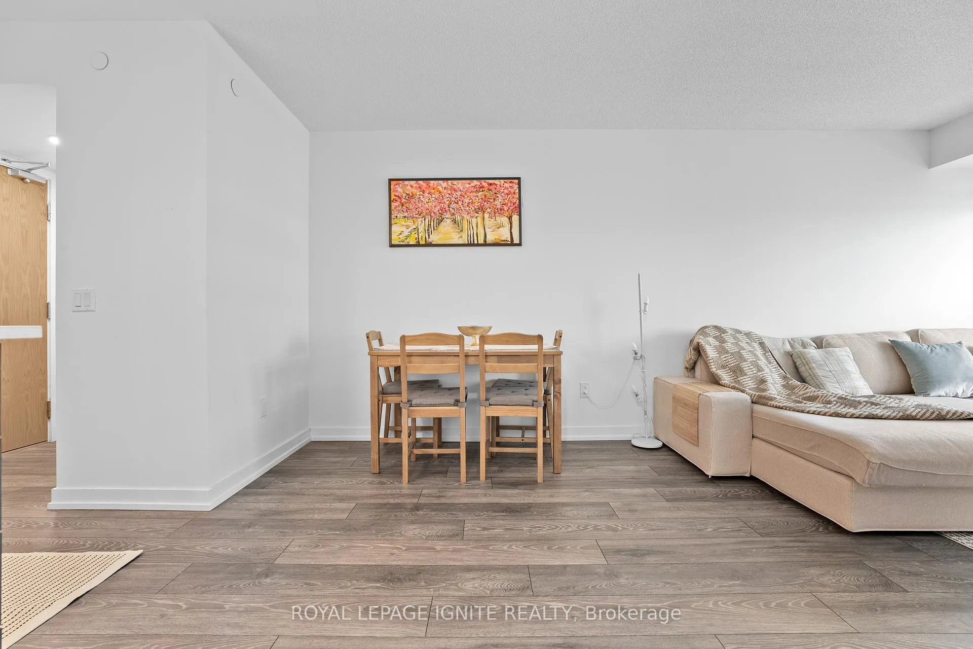 Photo 7 of Unit 1605, 1455 Celebration Drive, Pickering, Bay Ridges — HOMEH