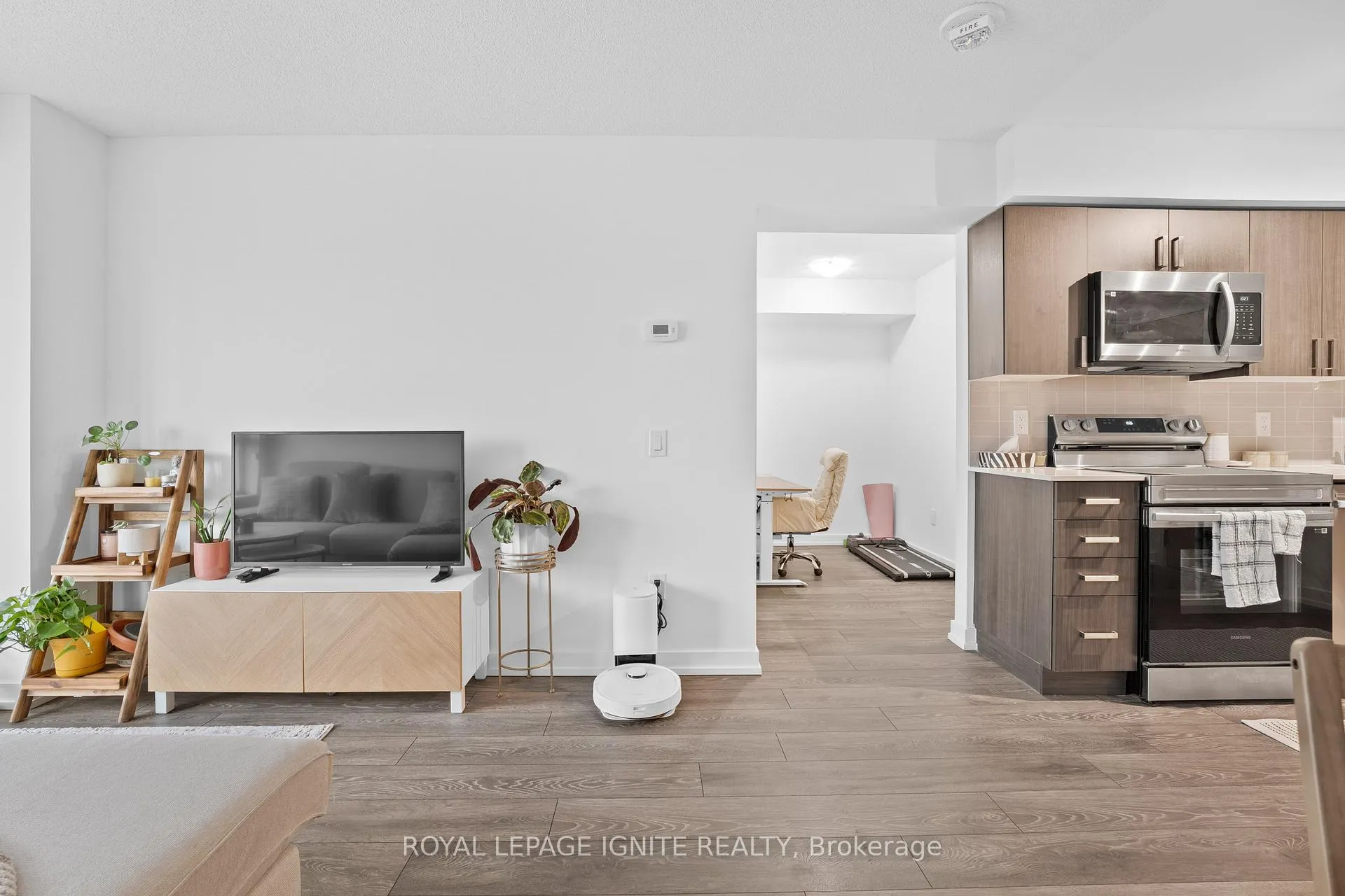 Photo 11 of Unit 1605, 1455 Celebration Drive, Pickering, Bay Ridges — HOMEH