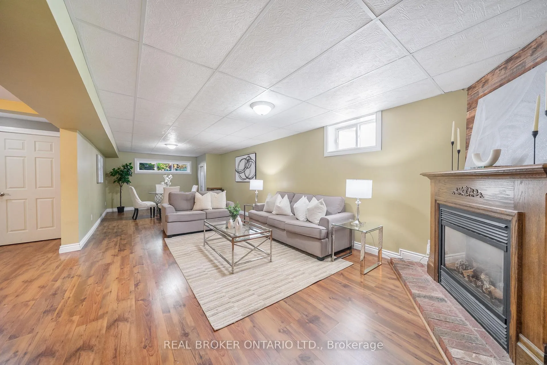 Photo 20 of 118 Patterson Street N, New Tecumseth, Beeton — HOMEH