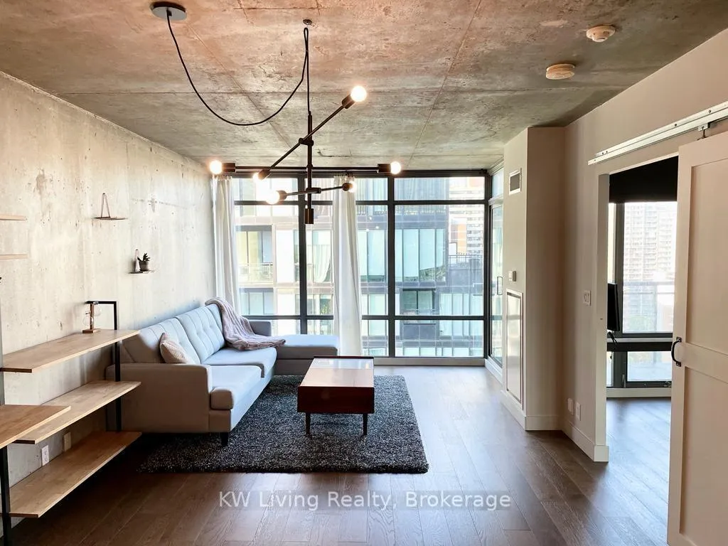 Photo 4 of Unit 2007, 22 Wellesley Street E, Toronto, Church-Yonge Corridor — HOMEH