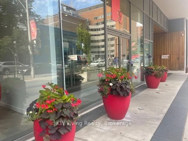 Photo 9 of Unit 2007, 22 Wellesley Street E, Toronto, Church-Yonge Corridor — HOMEH