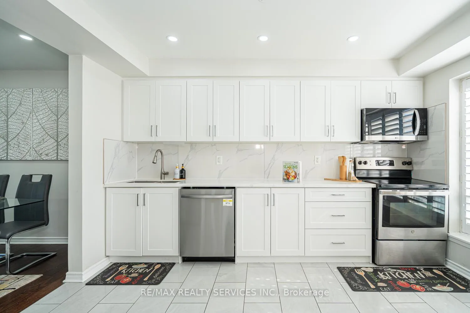 Photo 7 of 172 Hansen Road, Brampton, Madoc — HOMEH