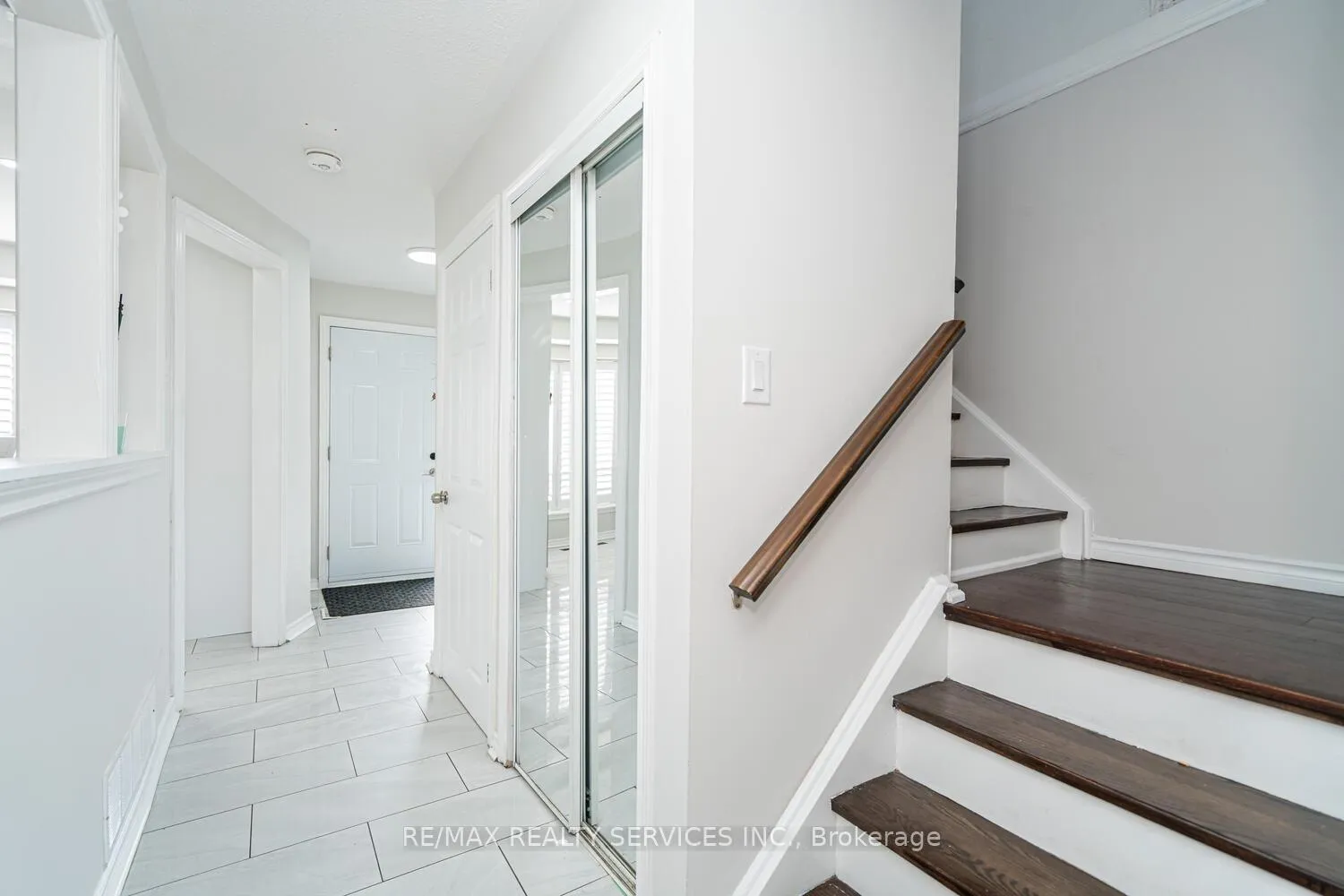 Photo 18 of 172 Hansen Road, Brampton, Madoc — HOMEH