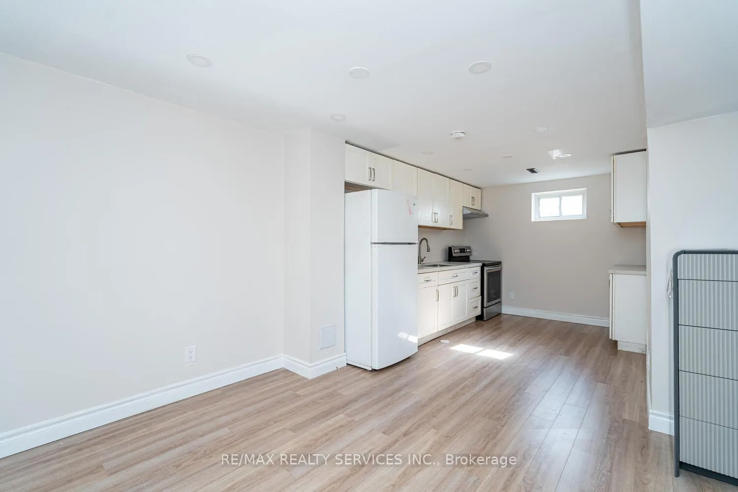 Photo 34 of 172 Hansen Road, Brampton, Madoc — HOMEH