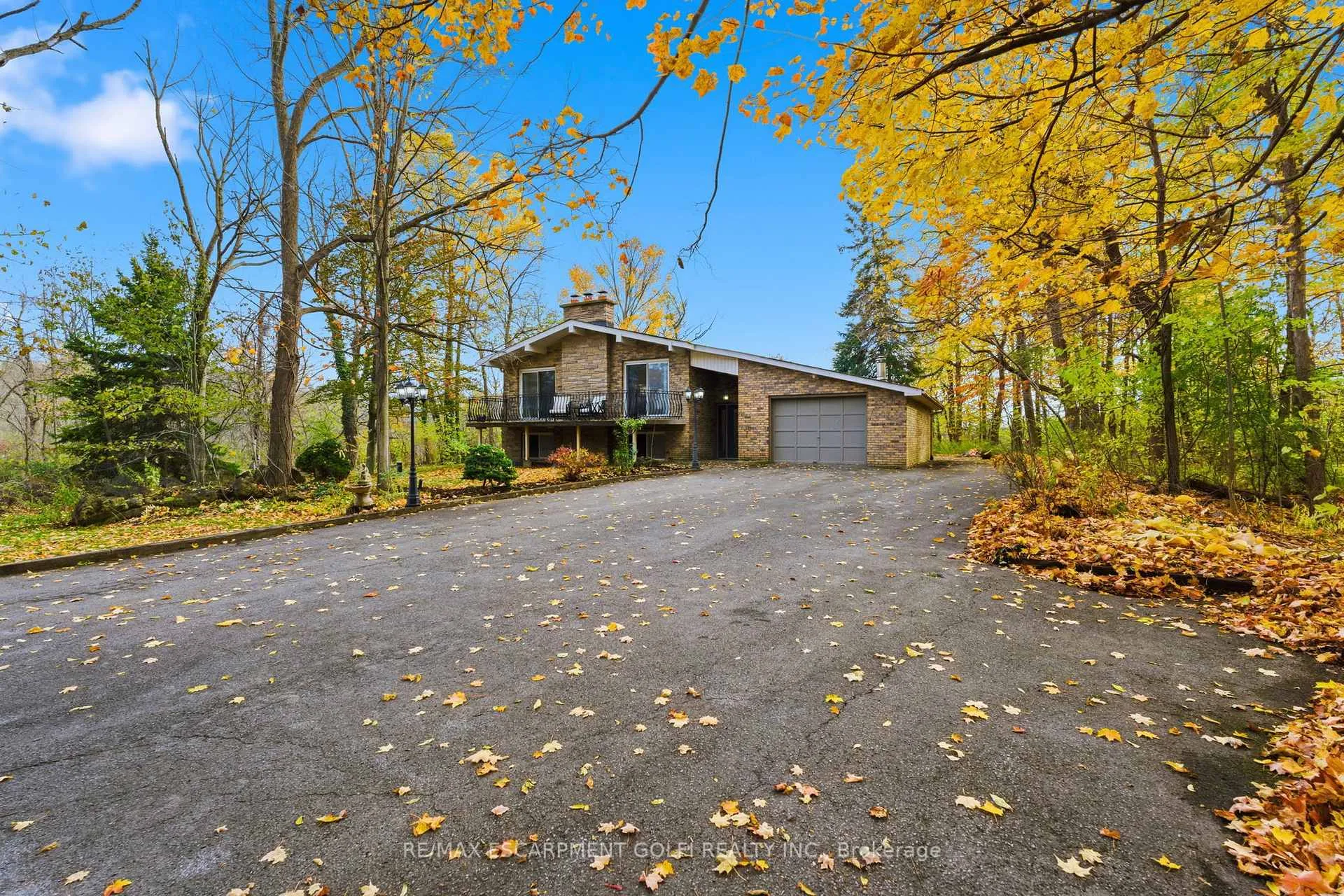 Photo 2 of 4276 Walker Road, Lincoln, Beamsville — HOMEH
