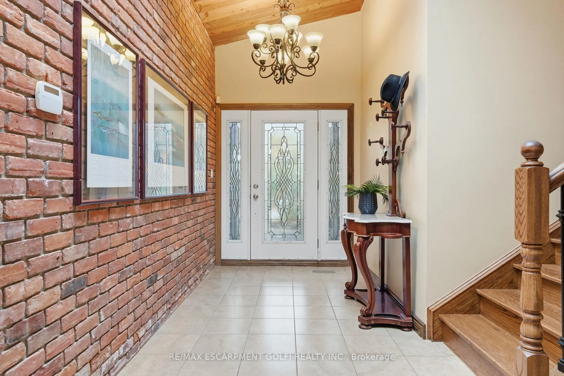Photo 7 of 4276 Walker Road, Lincoln, Beamsville — HOMEH