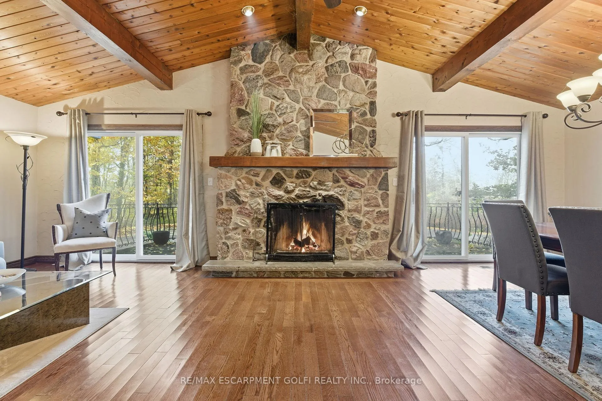 Photo 10 of 4276 Walker Road, Lincoln, Beamsville — HOMEH