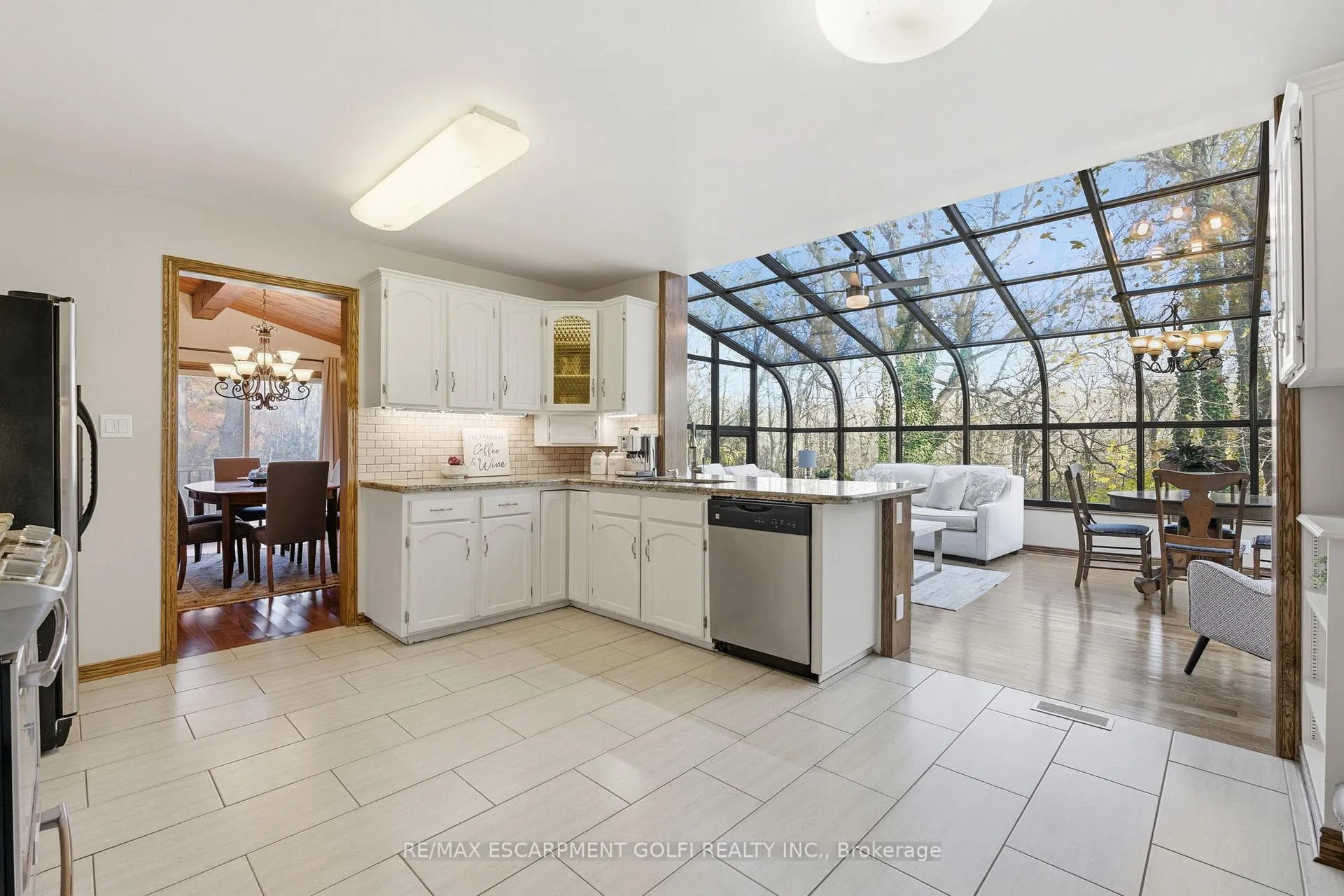 Photo 14 of 4276 Walker Road, Lincoln, Beamsville — HOMEH