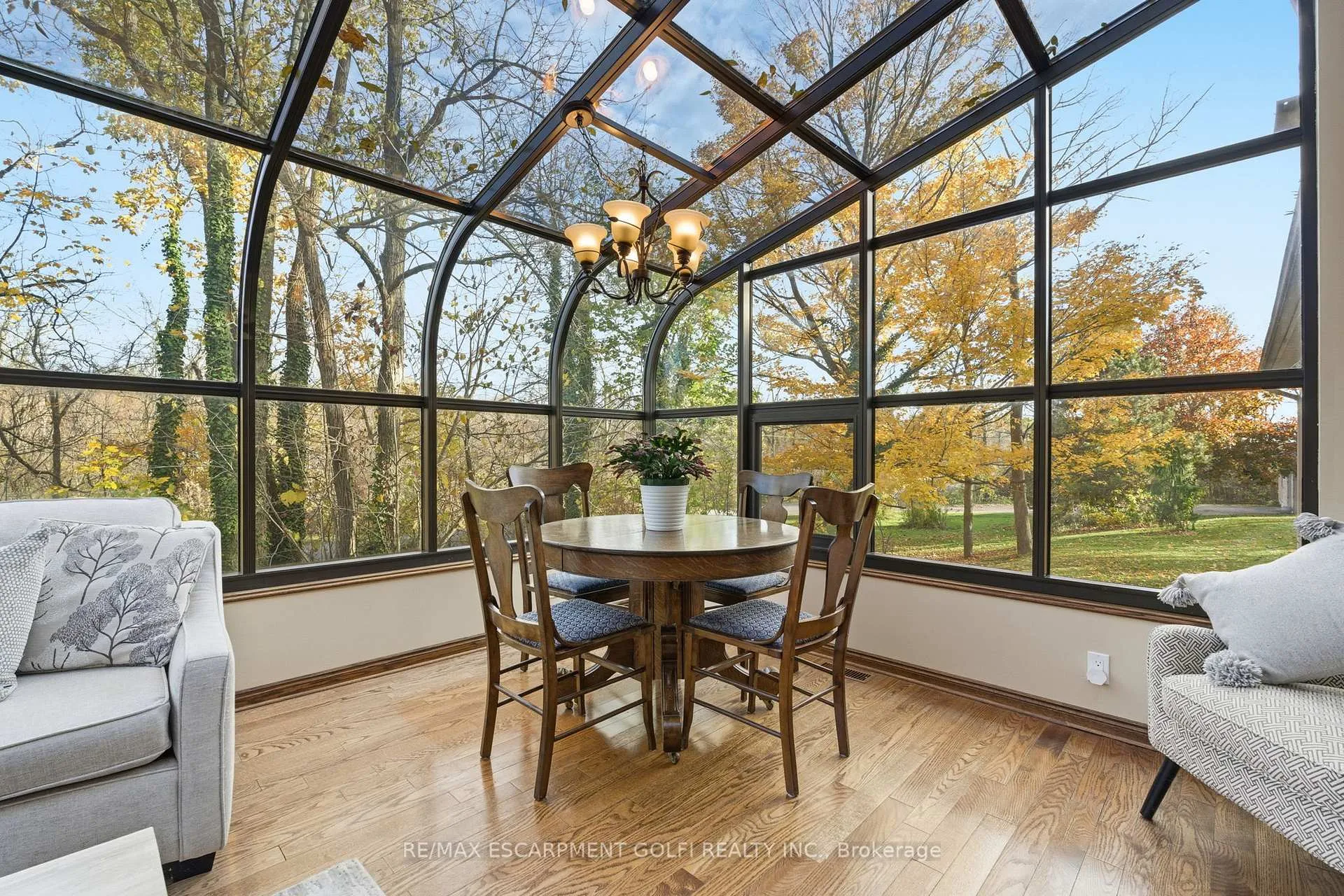 Photo 17 of 4276 Walker Road, Lincoln, Beamsville — HOMEH