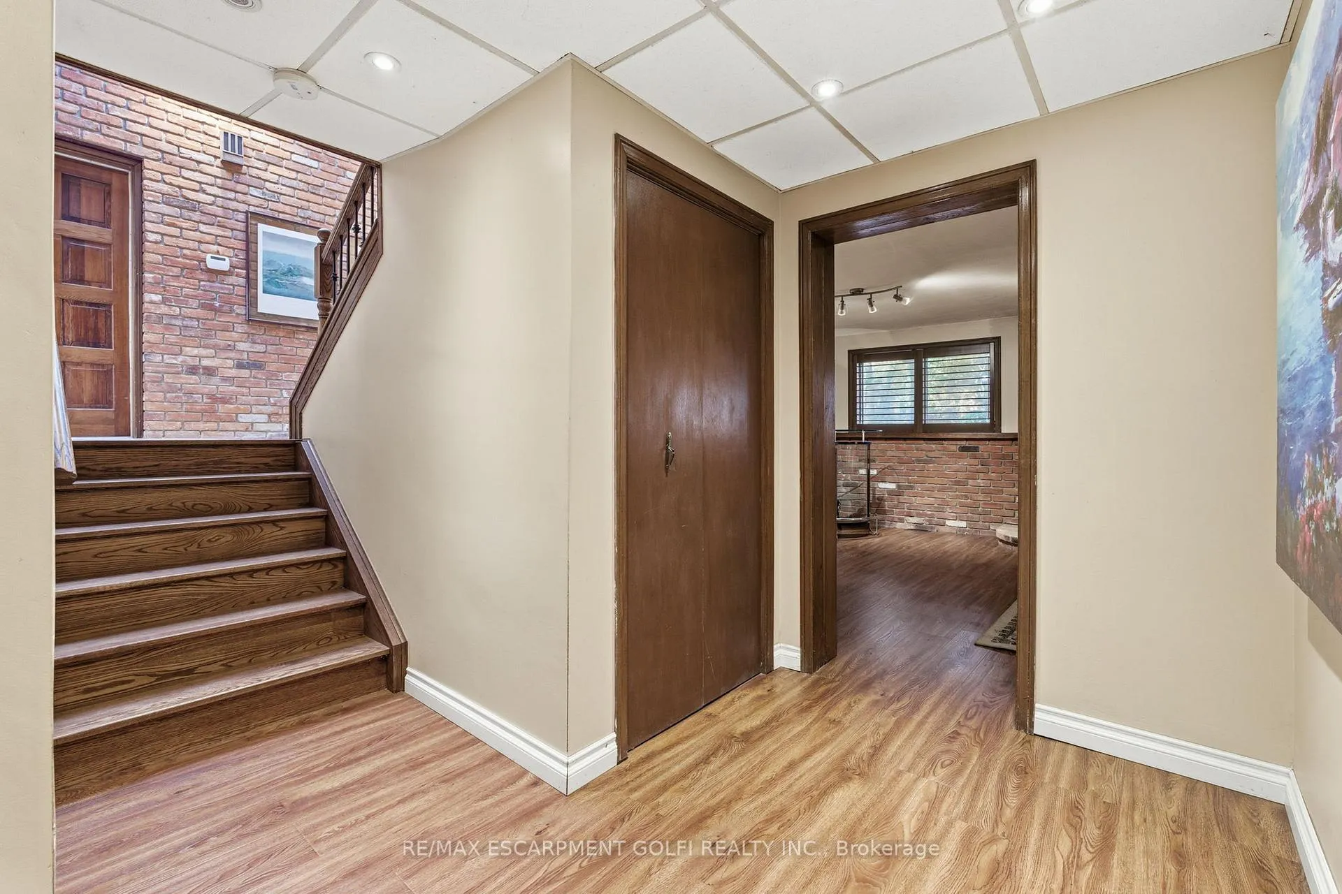 Photo 28 of 4276 Walker Road, Lincoln, Beamsville — HOMEH