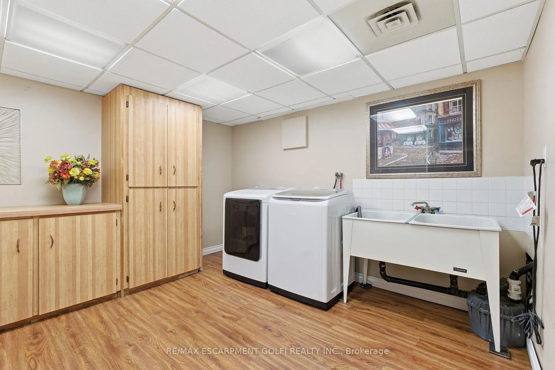 Photo 32 of 4276 Walker Road, Lincoln, Beamsville — HOMEH
