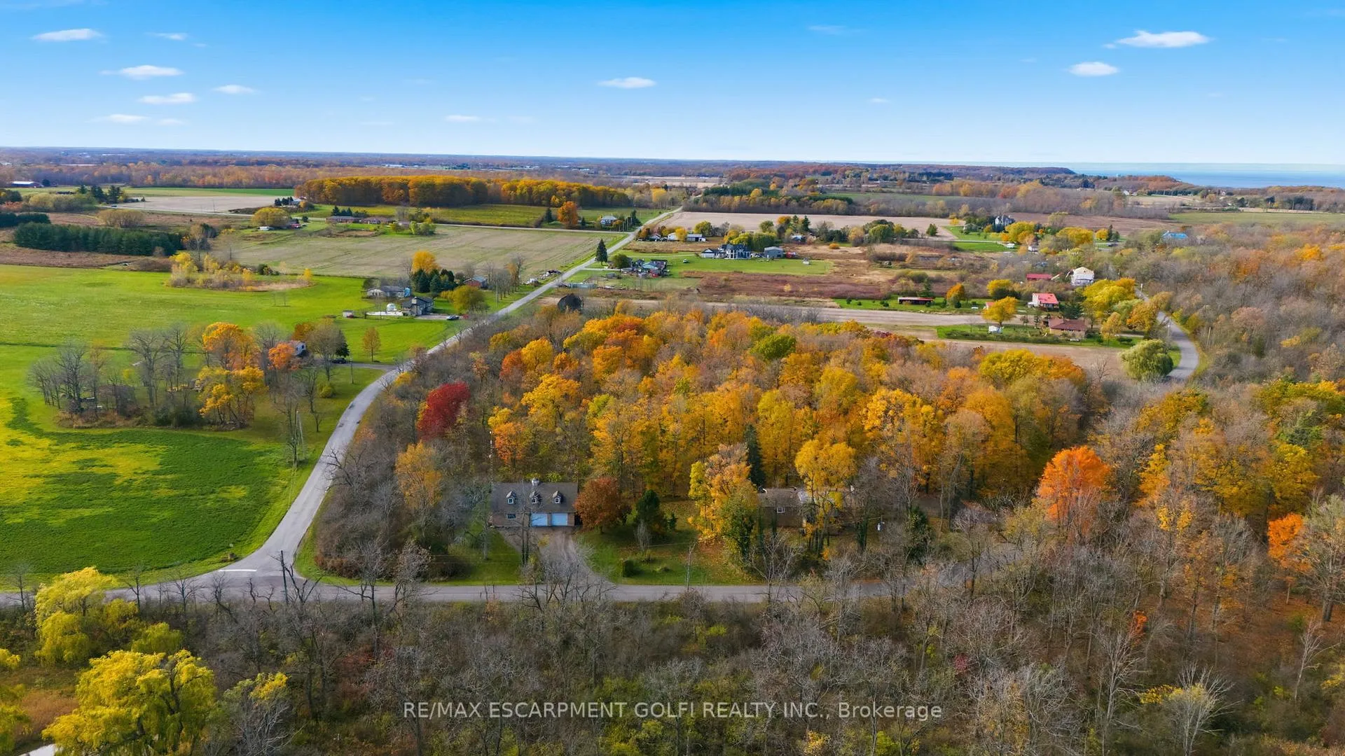 Photo 40 of 4276 Walker Road, Lincoln, Beamsville — HOMEH