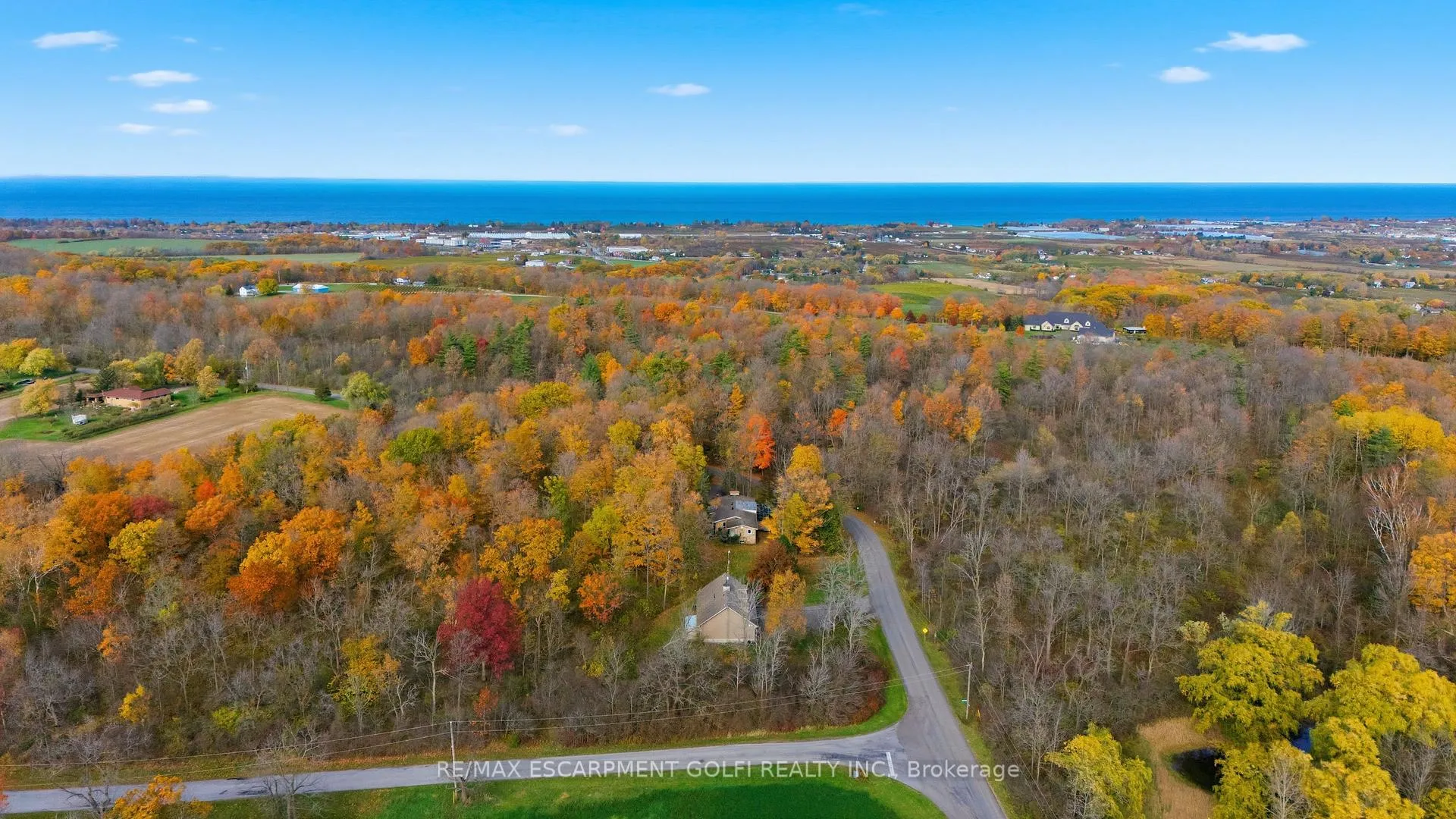 Photo 41 of 4276 Walker Road, Lincoln, Beamsville — HOMEH