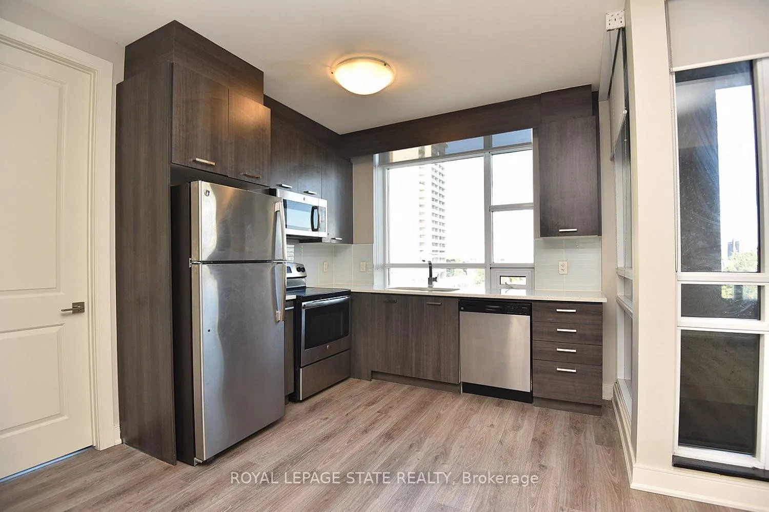 Photo 16 of Unit 603, 150 Main Street W, Hamilton, Central — HOMEH