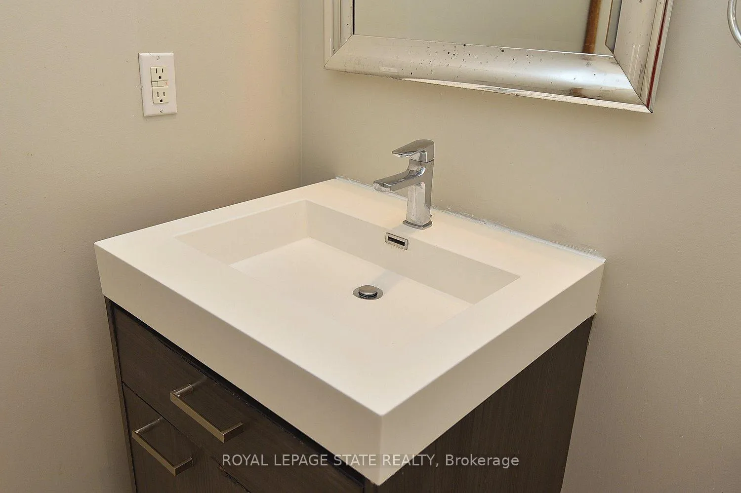 Photo 27 of Unit 603, 150 Main Street W, Hamilton, Central — HOMEH