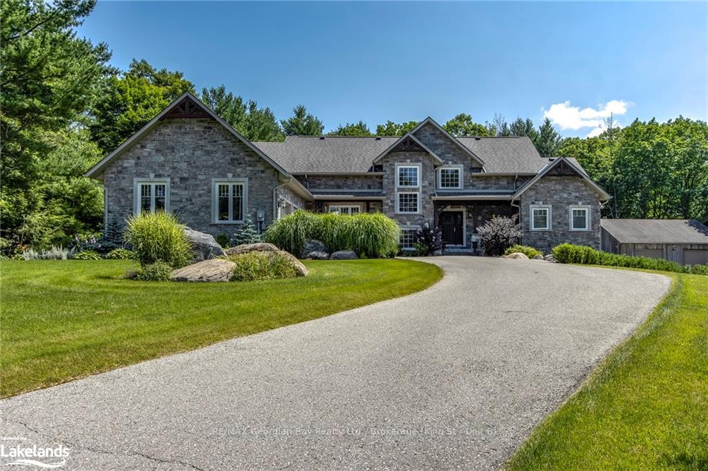 Front of 148 Goldfinch Crescent