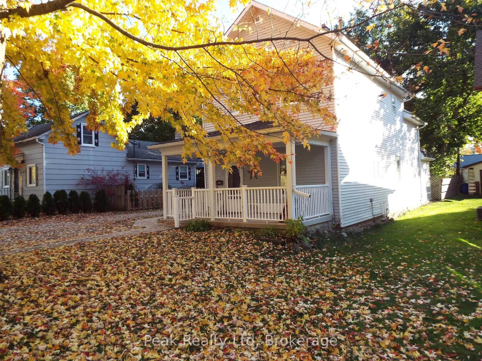 Photo 2 of 90 John St Street W, North Huron, Wingham — HOMEH