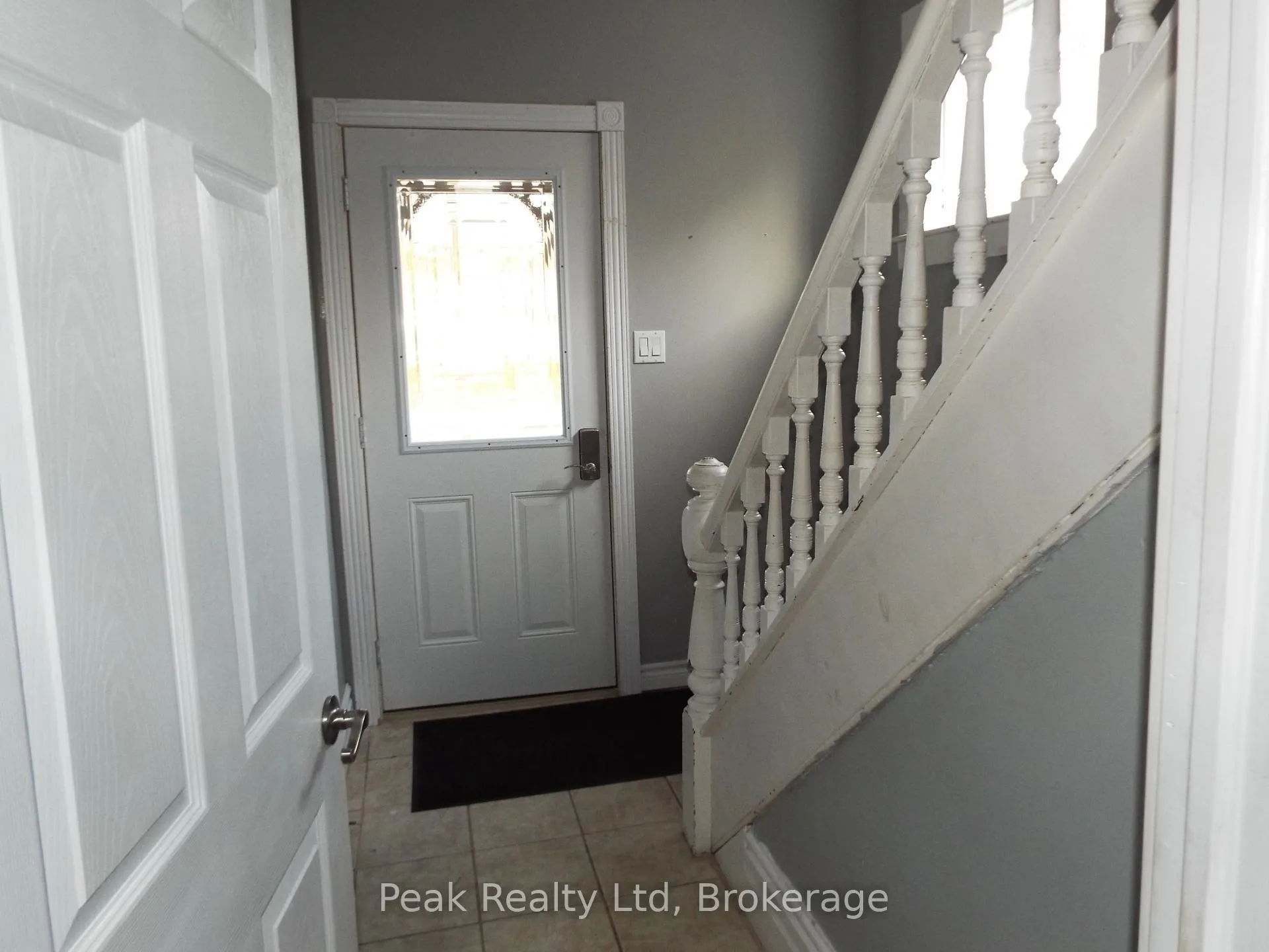 Photo 12 of 90 John St Street W, North Huron, Wingham — HOMEH