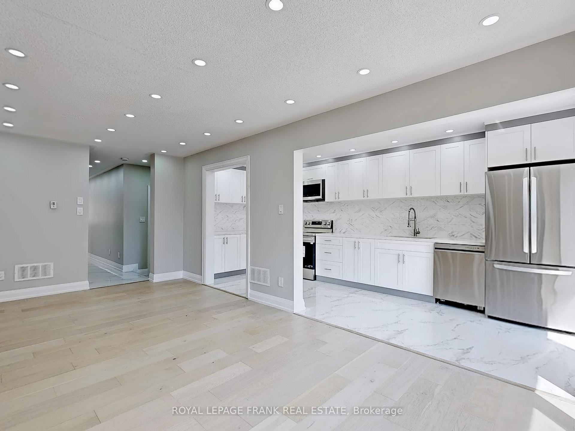 Photo 5 of 7 Rivitt Place, Scarborough, Rouge — HOMEH