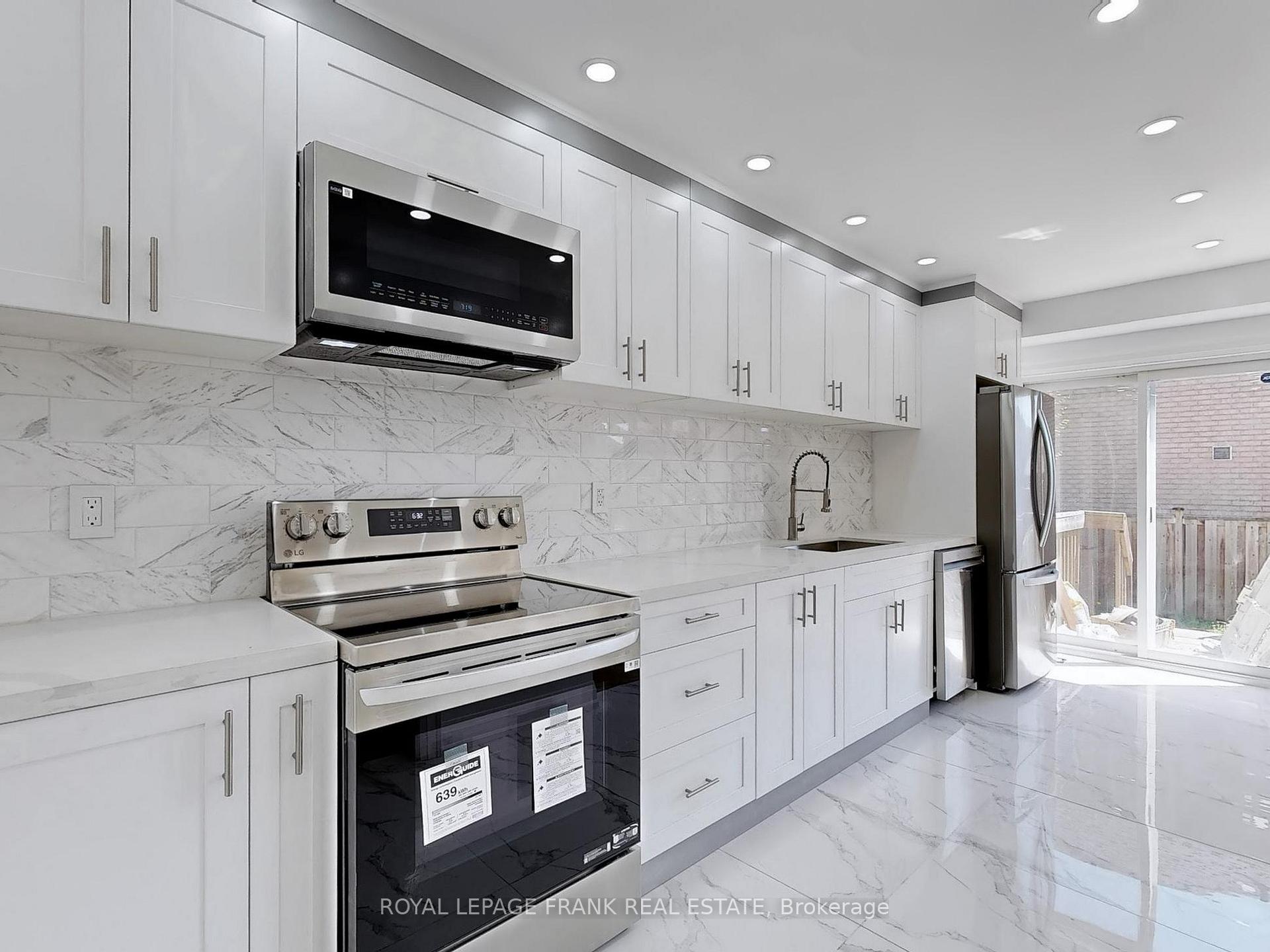 Photo 8 of 7 Rivitt Place, Scarborough, Rouge — HOMEH