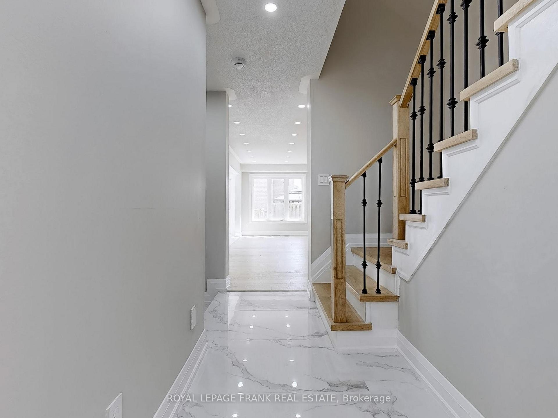 Photo 10 of 7 Rivitt Place, Scarborough, Rouge — HOMEH
