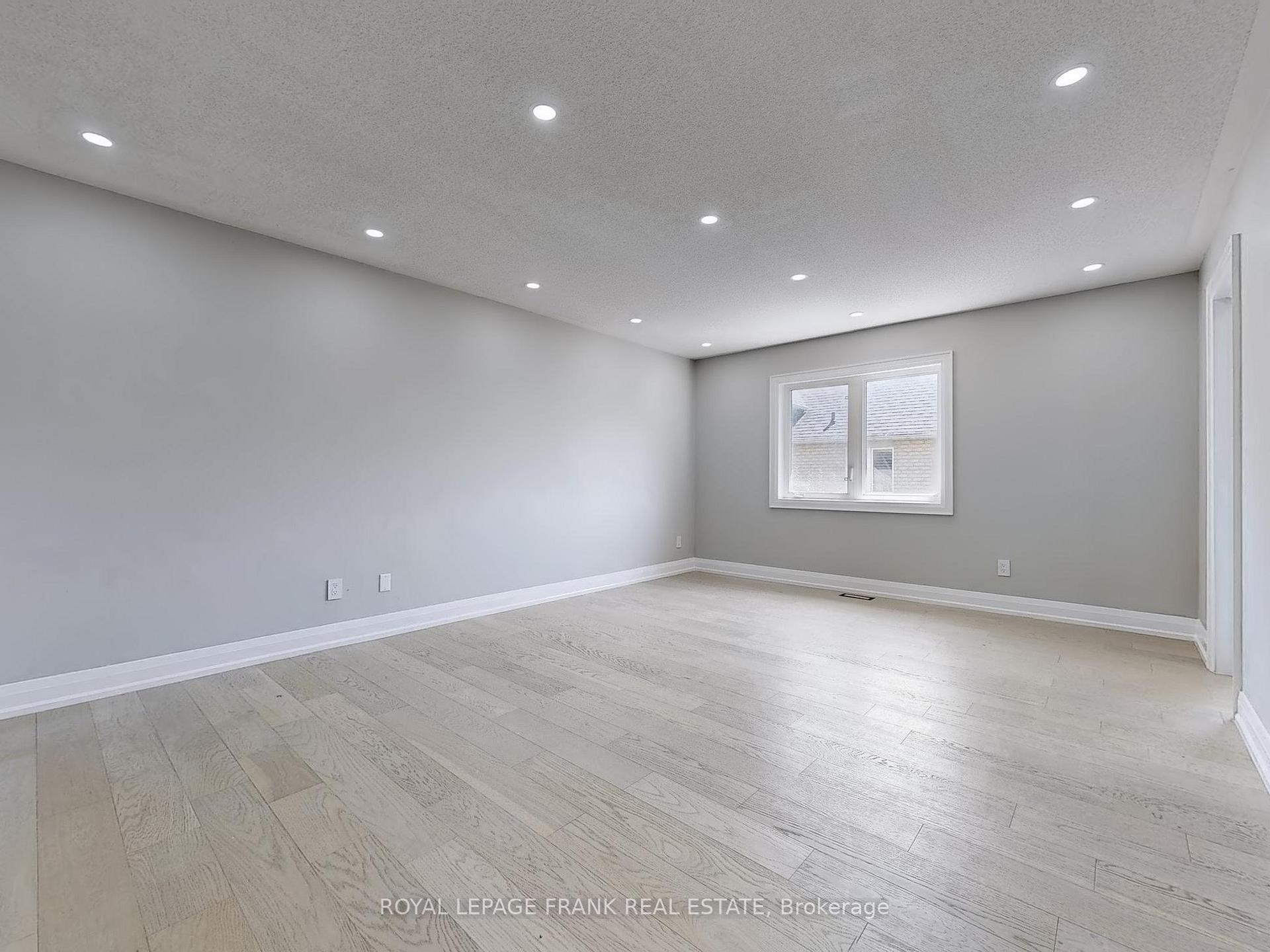 Photo 12 of 7 Rivitt Place, Scarborough, Rouge — HOMEH