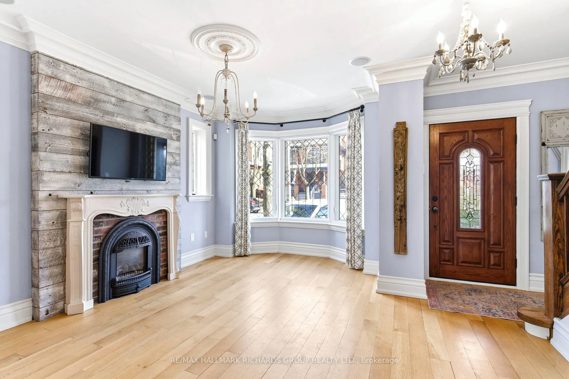 Photo 2 of 134 Hammersmith Avenue, Toronto, The Beaches — HOMEH