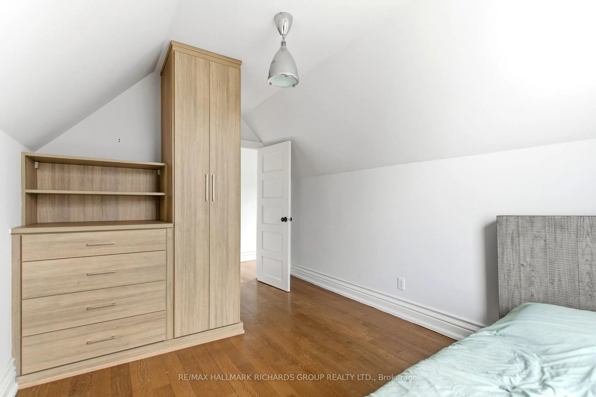 Photo 21 of 134 Hammersmith Avenue, Toronto, The Beaches — HOMEH