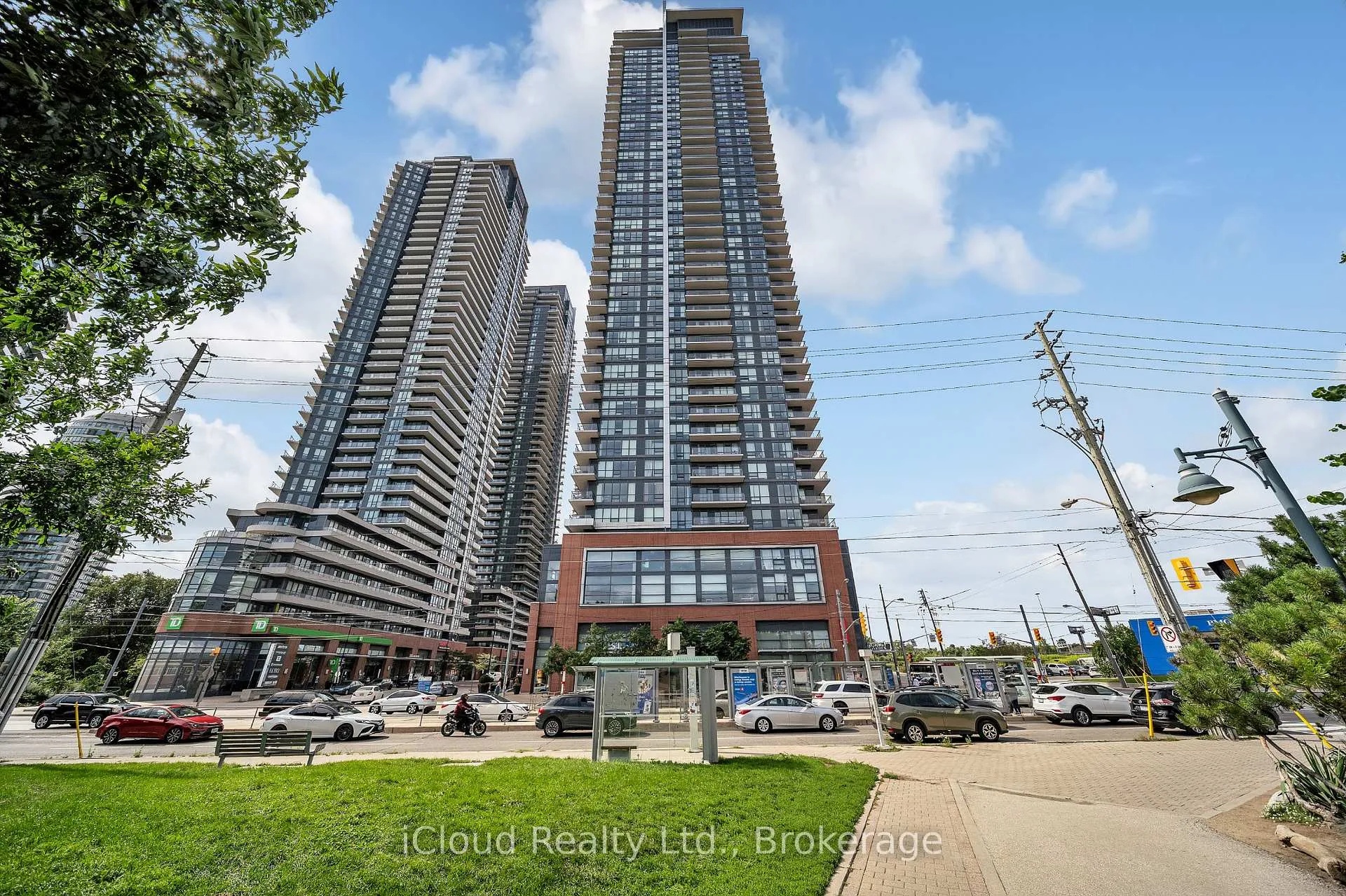 Front of Unit 4103, 2212 Lake Shore Boulevard W