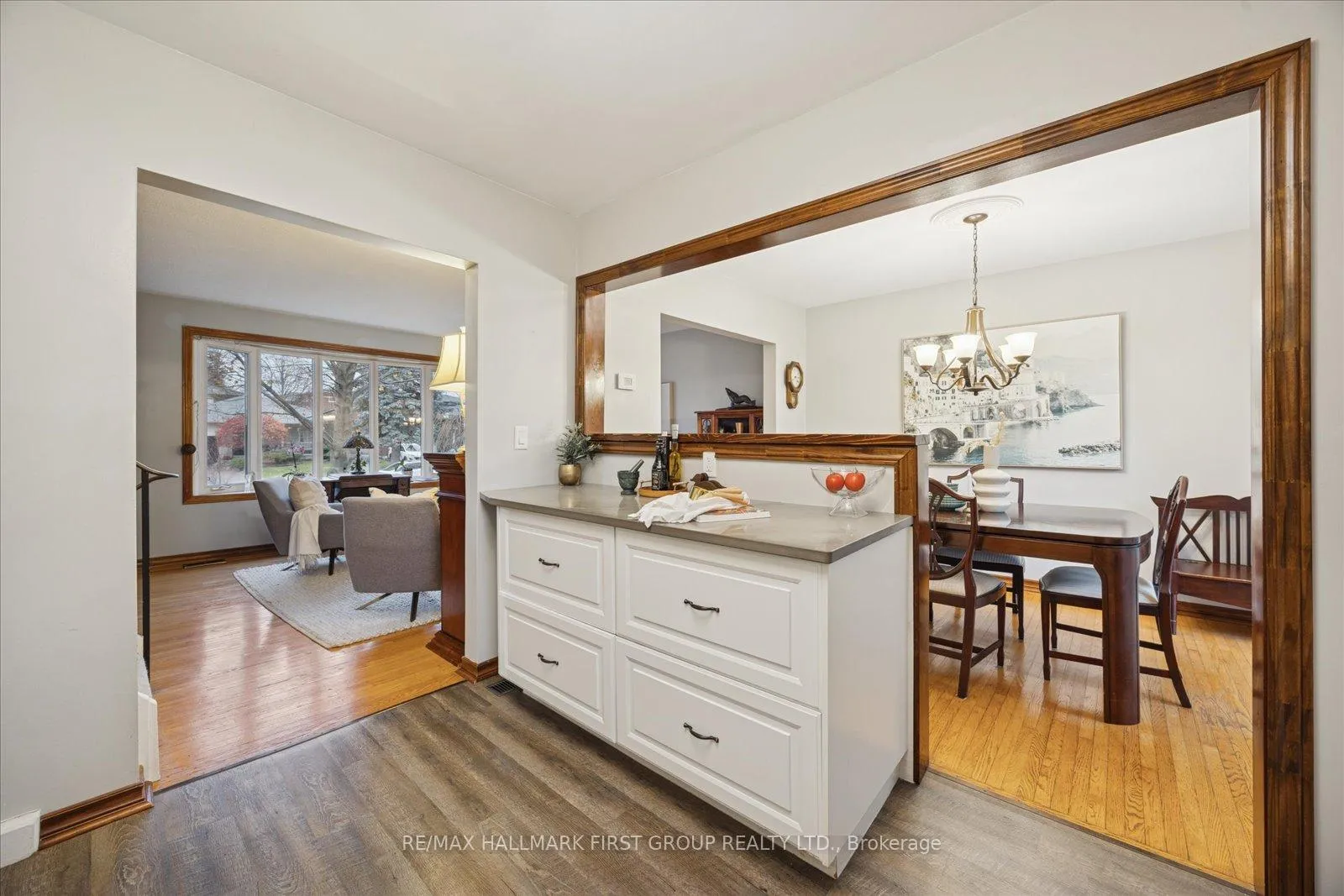 Photo 9 of 446 Bernhard Crescent, Oshawa, O'Neill — HOMEH