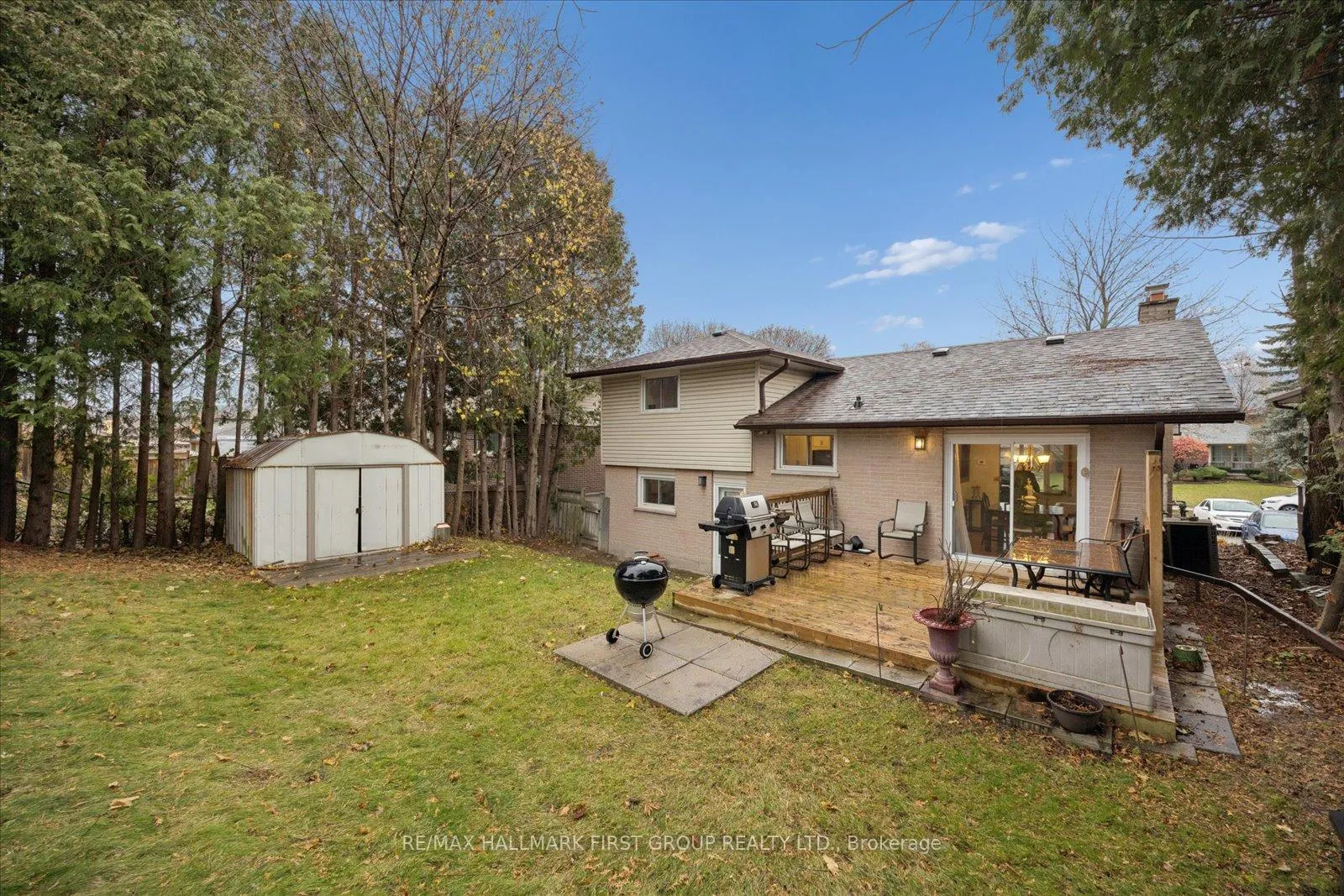 Photo 27 of 446 Bernhard Crescent, Oshawa, O'Neill — HOMEH