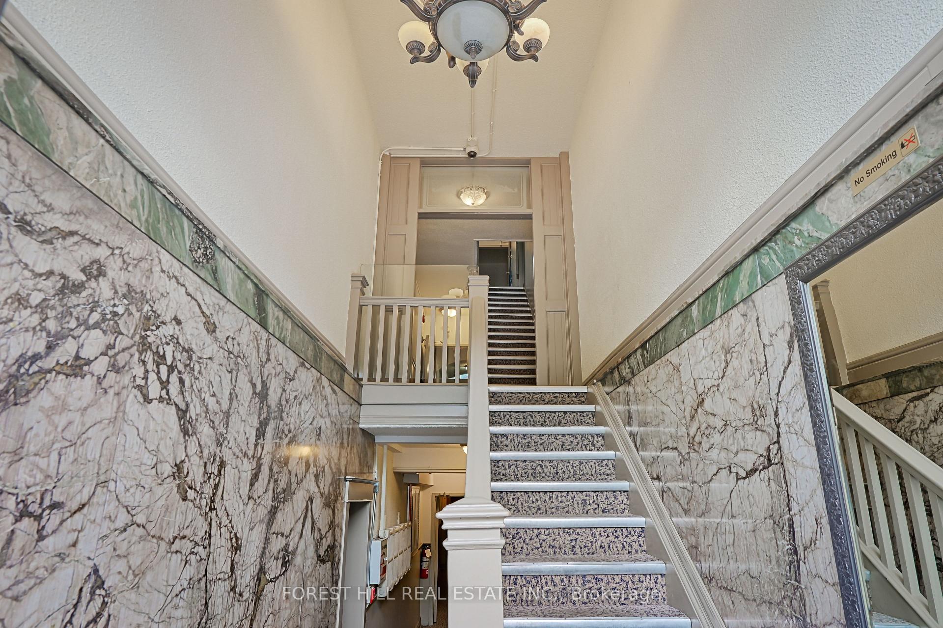 Photo 4 of Unit 303, 333 Harbord Street, Toronto, Palmerston-Little Italy — HOMEH
