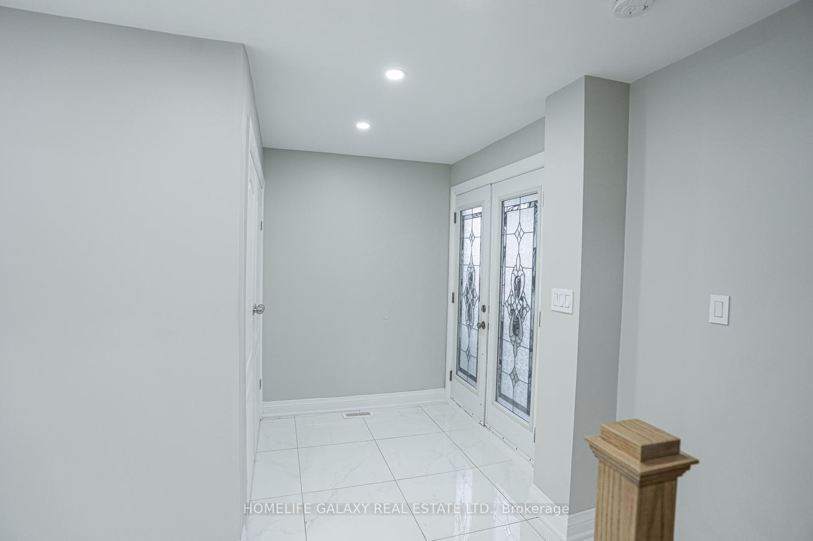 Photo 4 of 118 Dean Park Road, Scarborough, Rouge — HOMEH