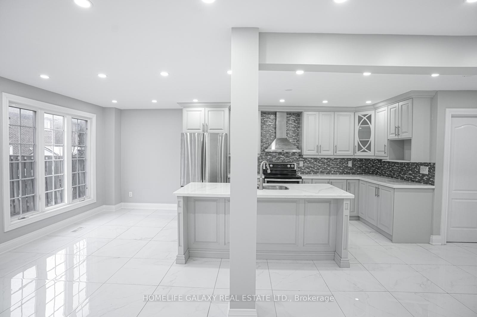 Photo 10 of 118 Dean Park Road, Scarborough, Rouge — HOMEH