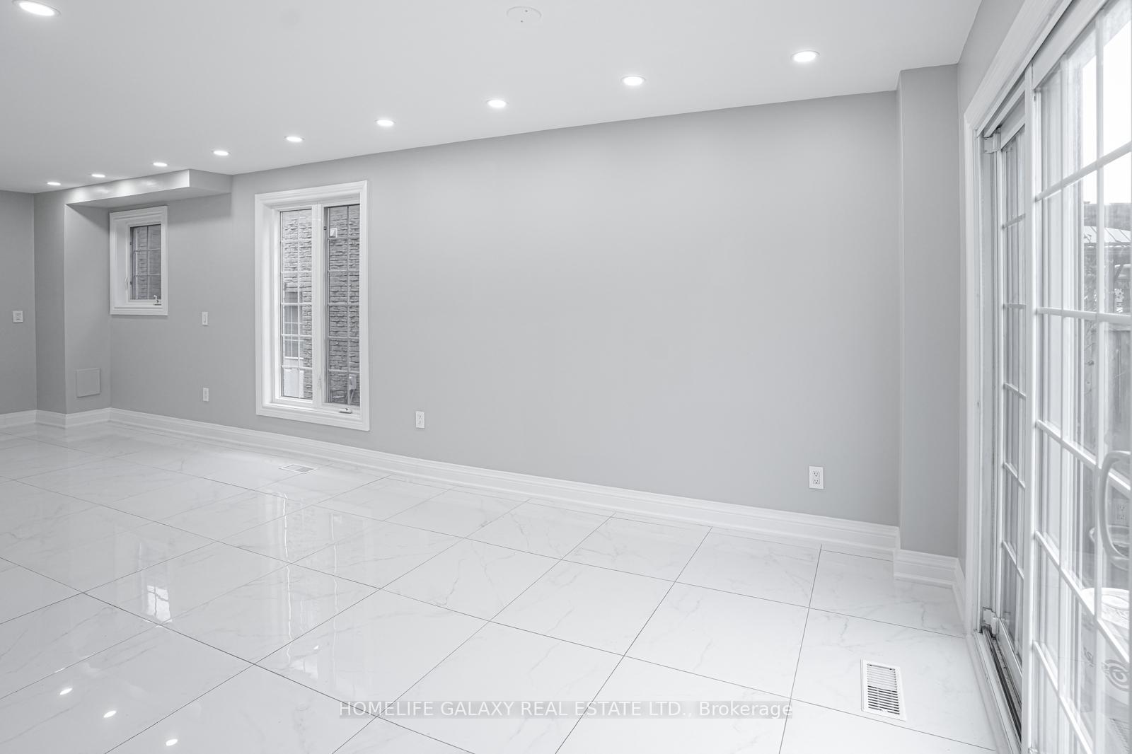 Photo 15 of 118 Dean Park Road, Scarborough, Rouge — HOMEH