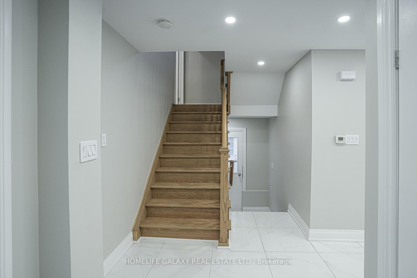 Photo 18 of 118 Dean Park Road, Scarborough, Rouge — HOMEH