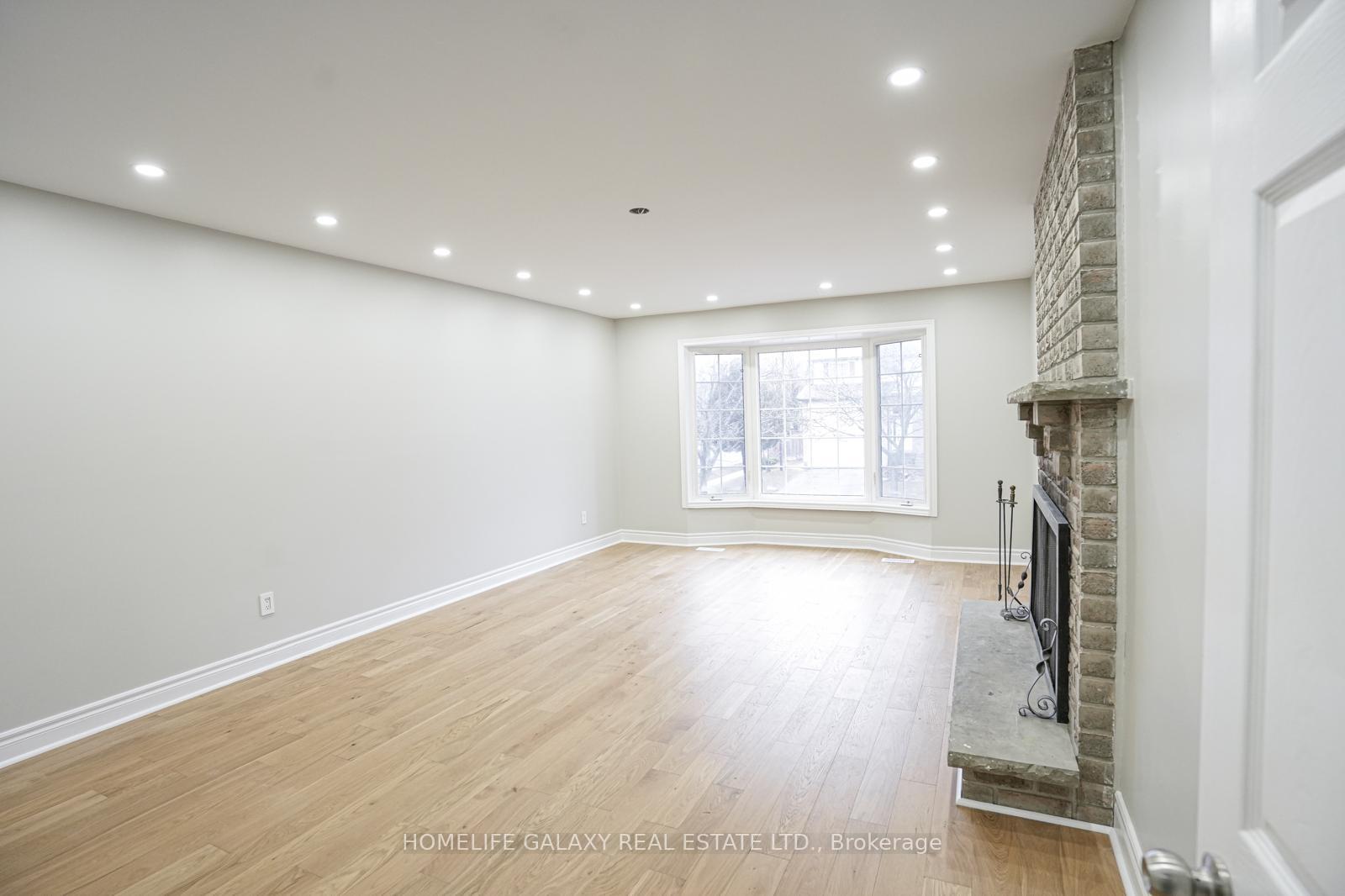 Photo 19 of 118 Dean Park Road, Scarborough, Rouge — HOMEH